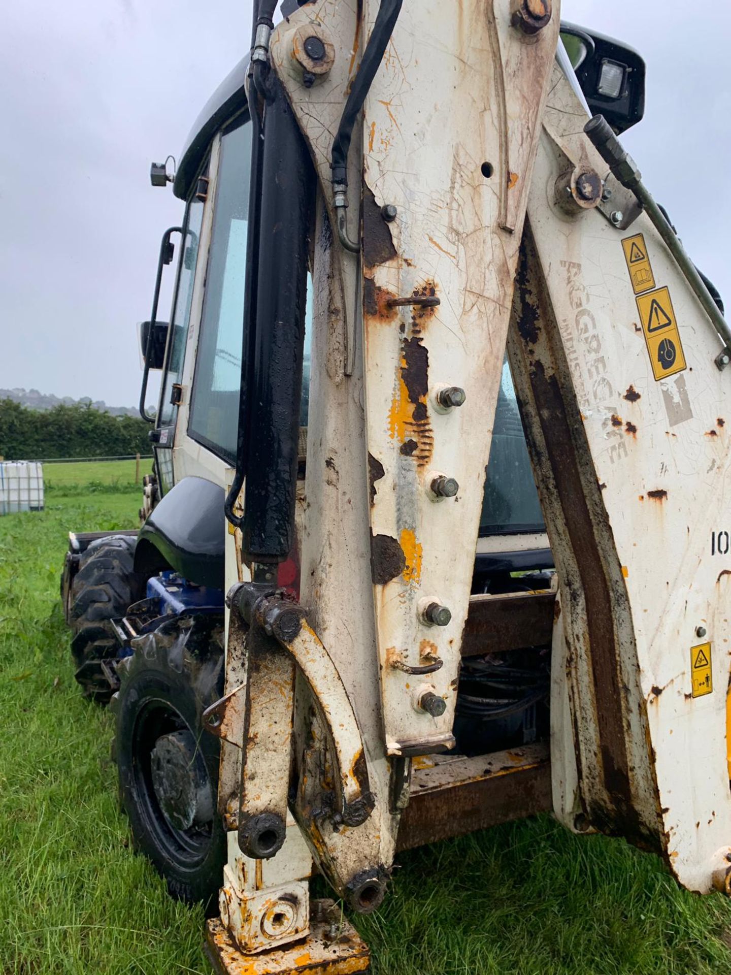 2011 JCB 2CXSM 4WS BACKHOE LOADER, RUNS, WORKS LIFTS AND DIGS *PLUS VAT* - Image 7 of 12