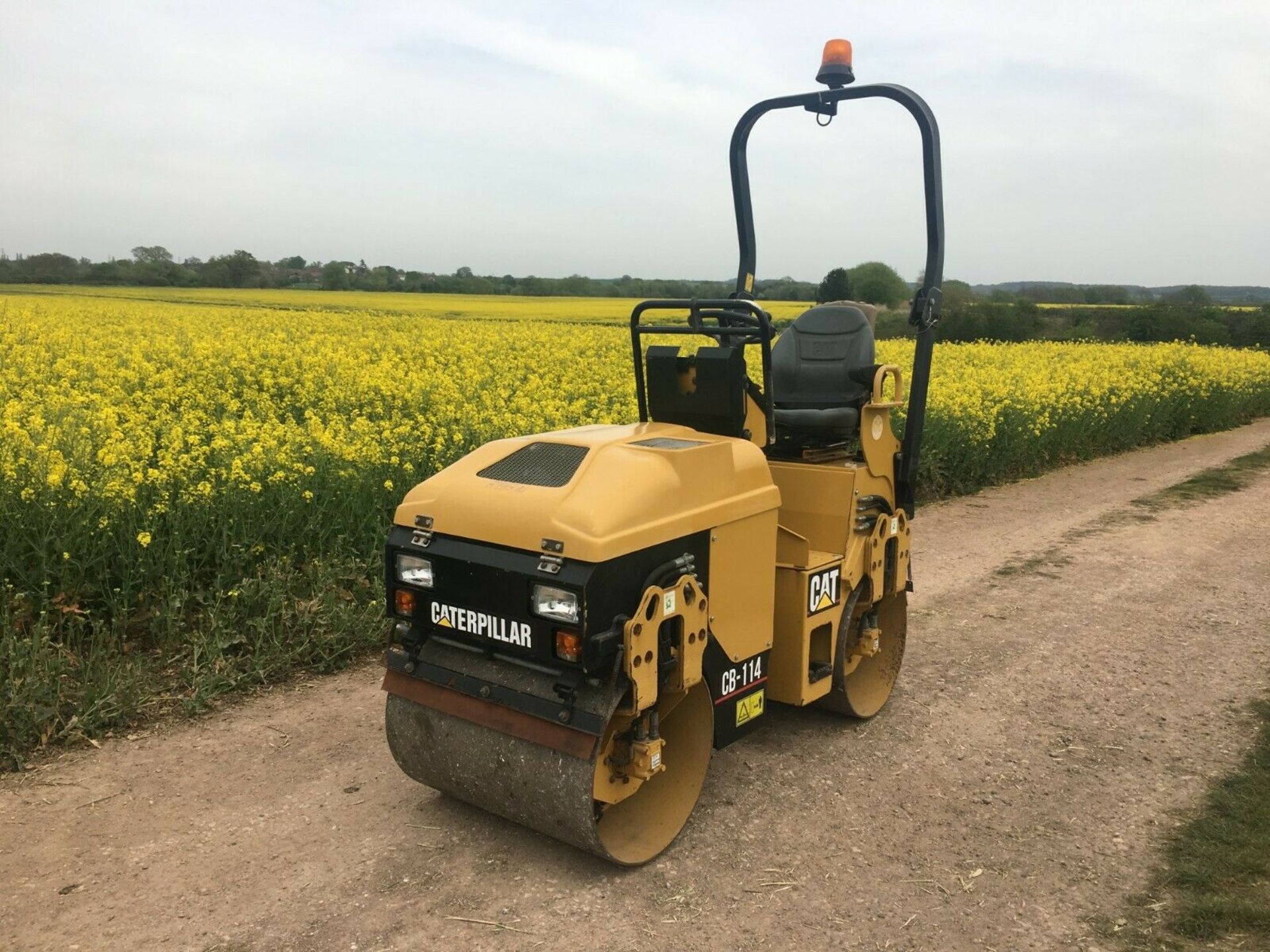 ROAD ROLLER CATERPILLAR CB-114, 800mm WIDE, 1 OWNER FROM NEW, ONLY 559 HOURS *PLUS VAT* - Bild 5 aus 5