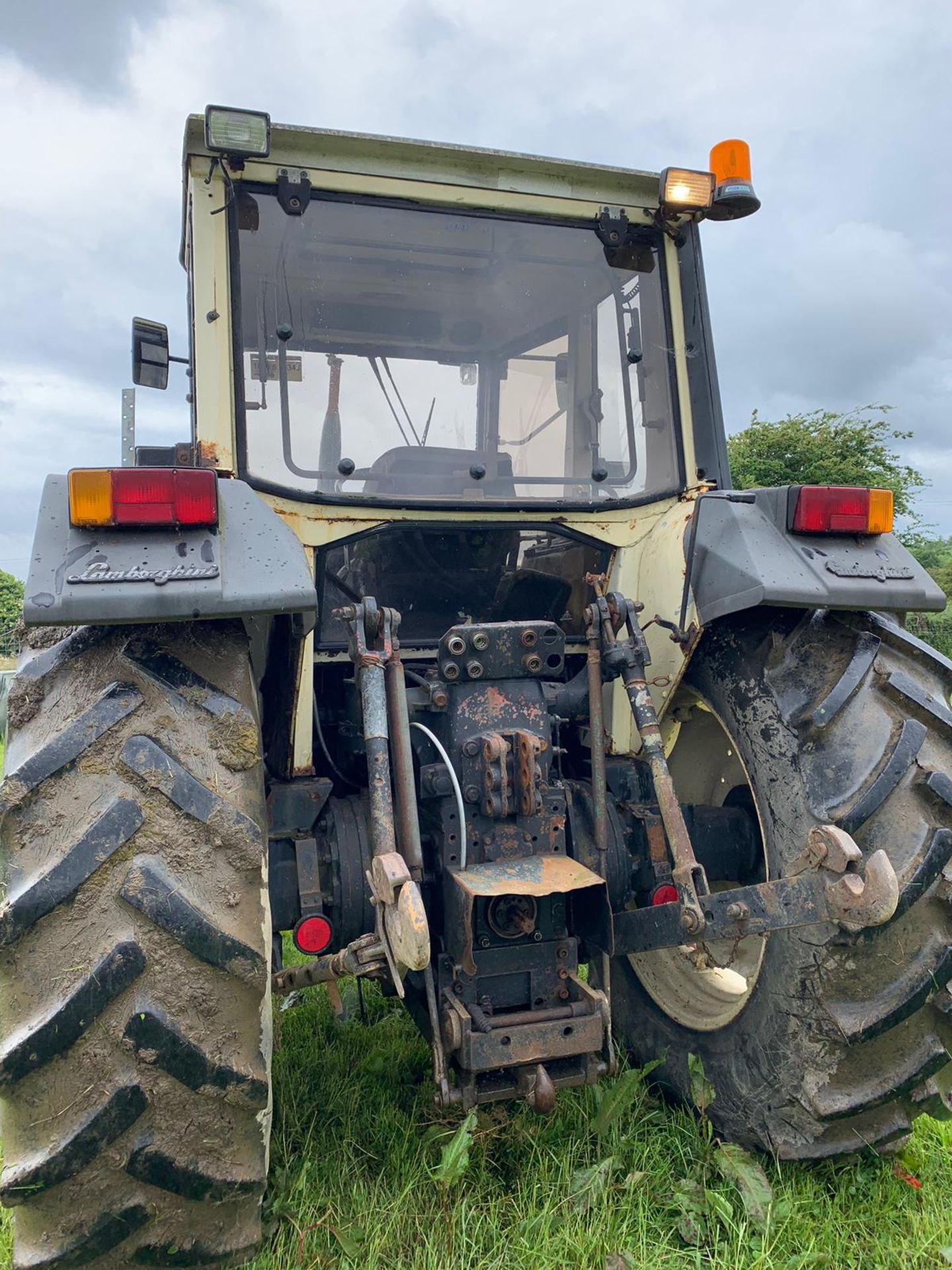 LAMBORGHINI 1106 TRACTOR *PLUS VAT* - Image 5 of 13