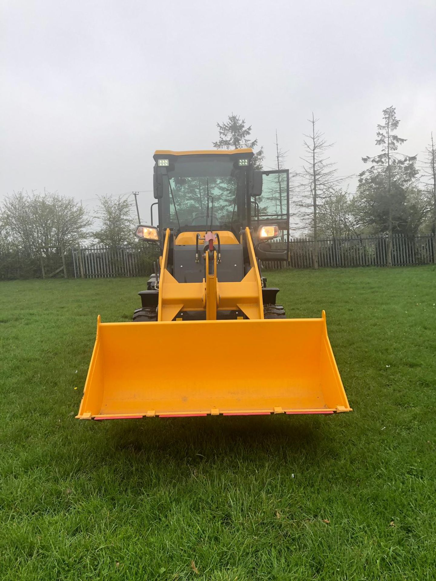 2019 BRAND NEW AND UNUSED ATTACK 1610 WHEEL LOADER, RUNS WORKS AND LIFTS *PLUS VAT* - Bild 2 aus 9