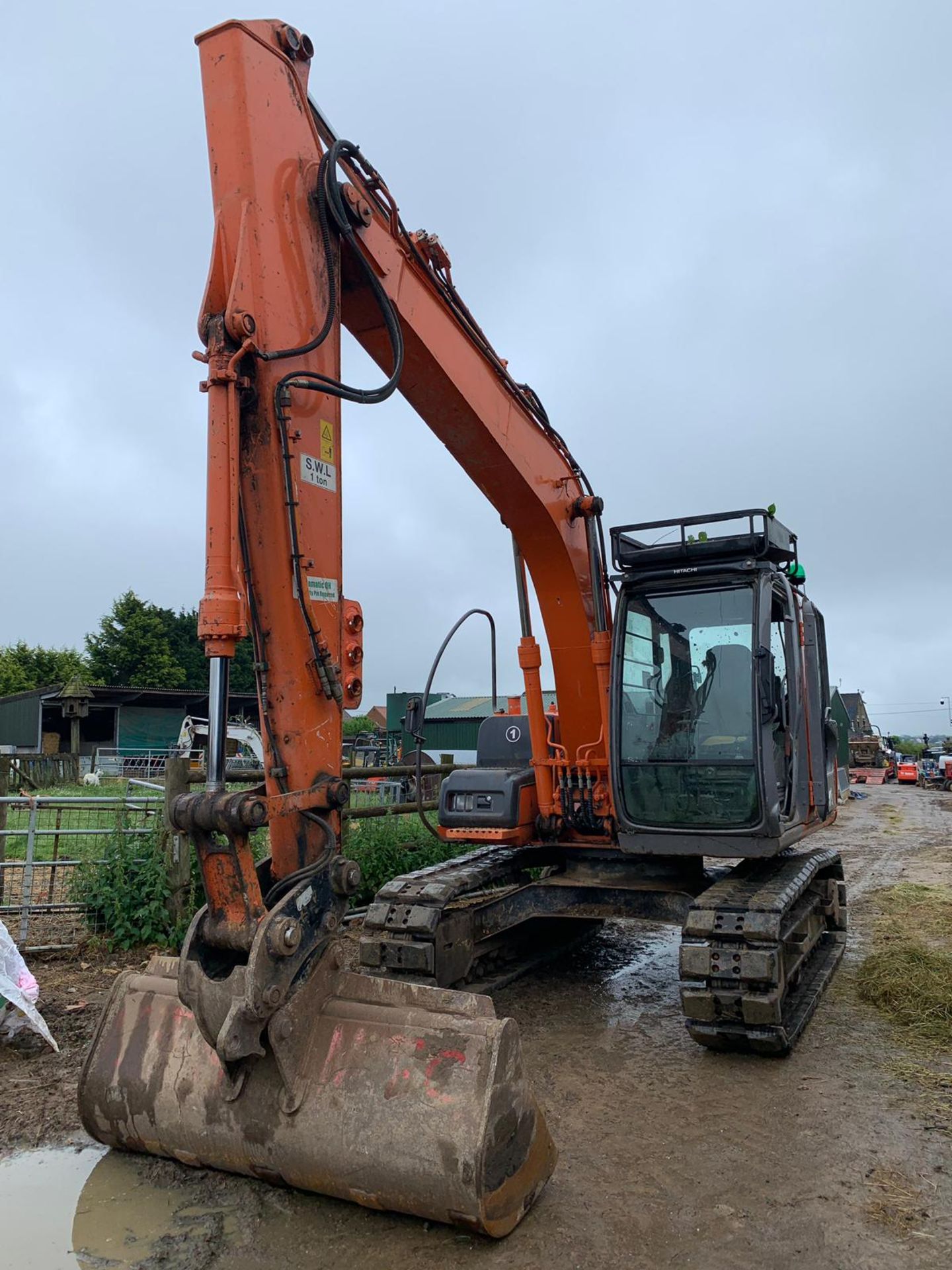 HITACHI ZX110 CRAWLER TRACKED EXCAVATOR, YEAR 2006, MASS 11 TONNE *PLUS VAT* - Image 3 of 7