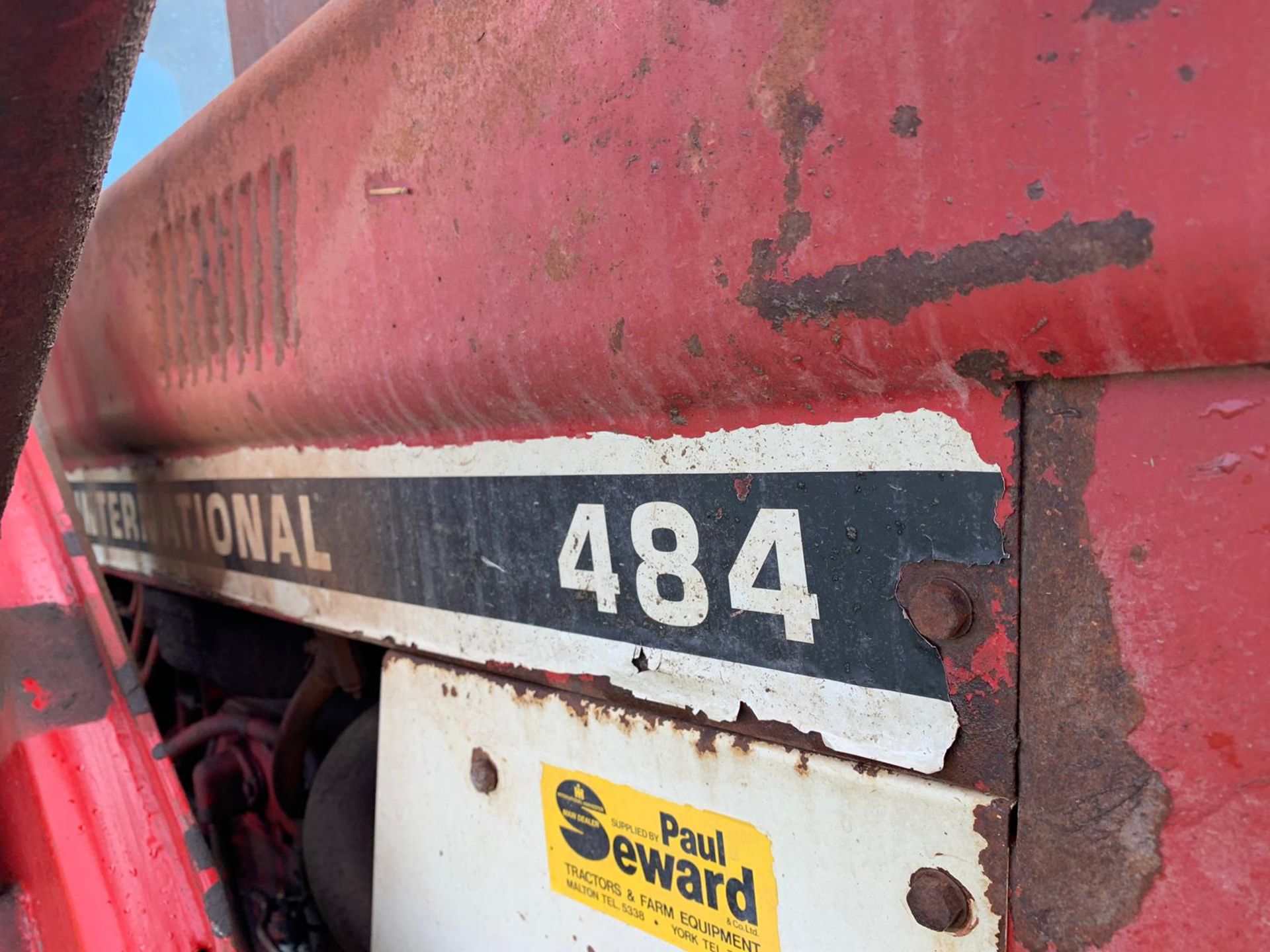 INTERNATIONAL 484 TRACTOR CW QUICKE 2560 FRONT LOADER, ONE PREVIOUS OWNER FROM NEW *PLUS VAT* - Image 10 of 13