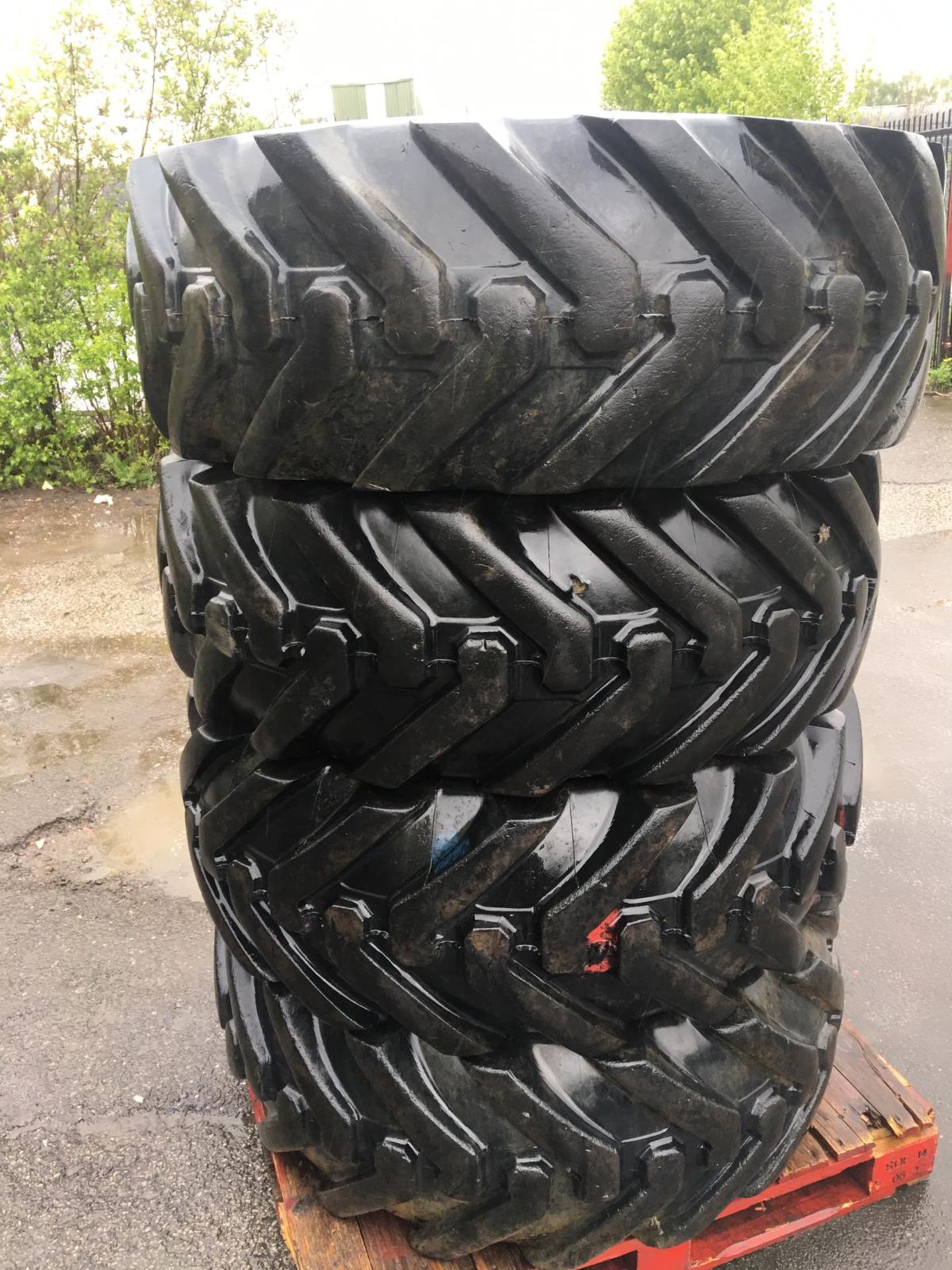 SET OF 4 PART WORN TYRES *NO VAT*