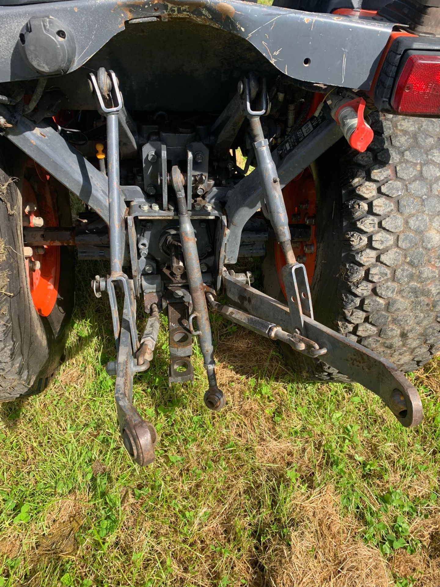 2017/17 REG KUBOTA B2530 COMPACT TRACTOR, RUNS AND WORKS, SHOWING 1989 HOURS *PLUS VAT* - Image 7 of 13