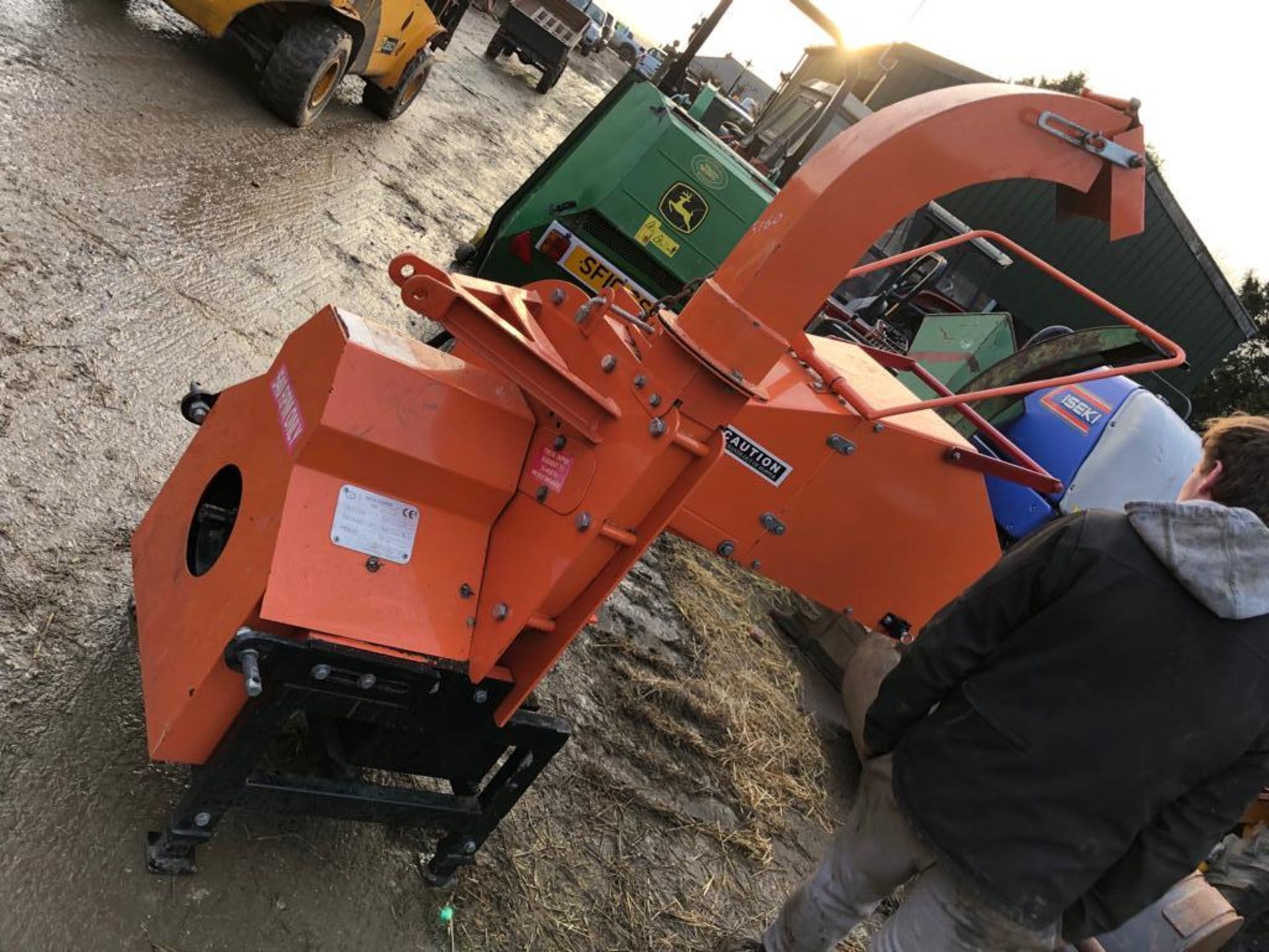 2015 ORANGE WOODCHIPPER, 500 KG, 8" DIAM OF FEEDING *PLUS VAT*