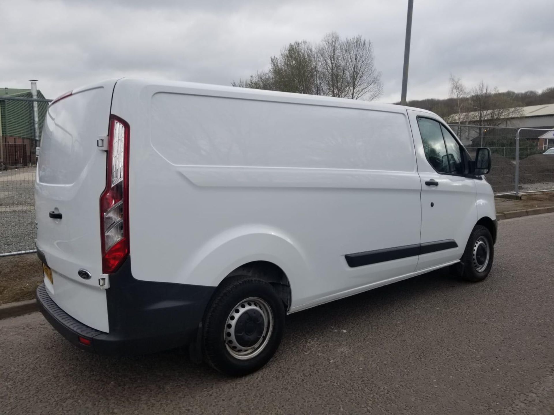 2015/65 REG FORD TRANSIT CUSTOM 290 ECO-TECH DIESEL PANEL VAN, SHOWING 0 FORMER KEEPERS *NO VAT* - Image 5 of 9