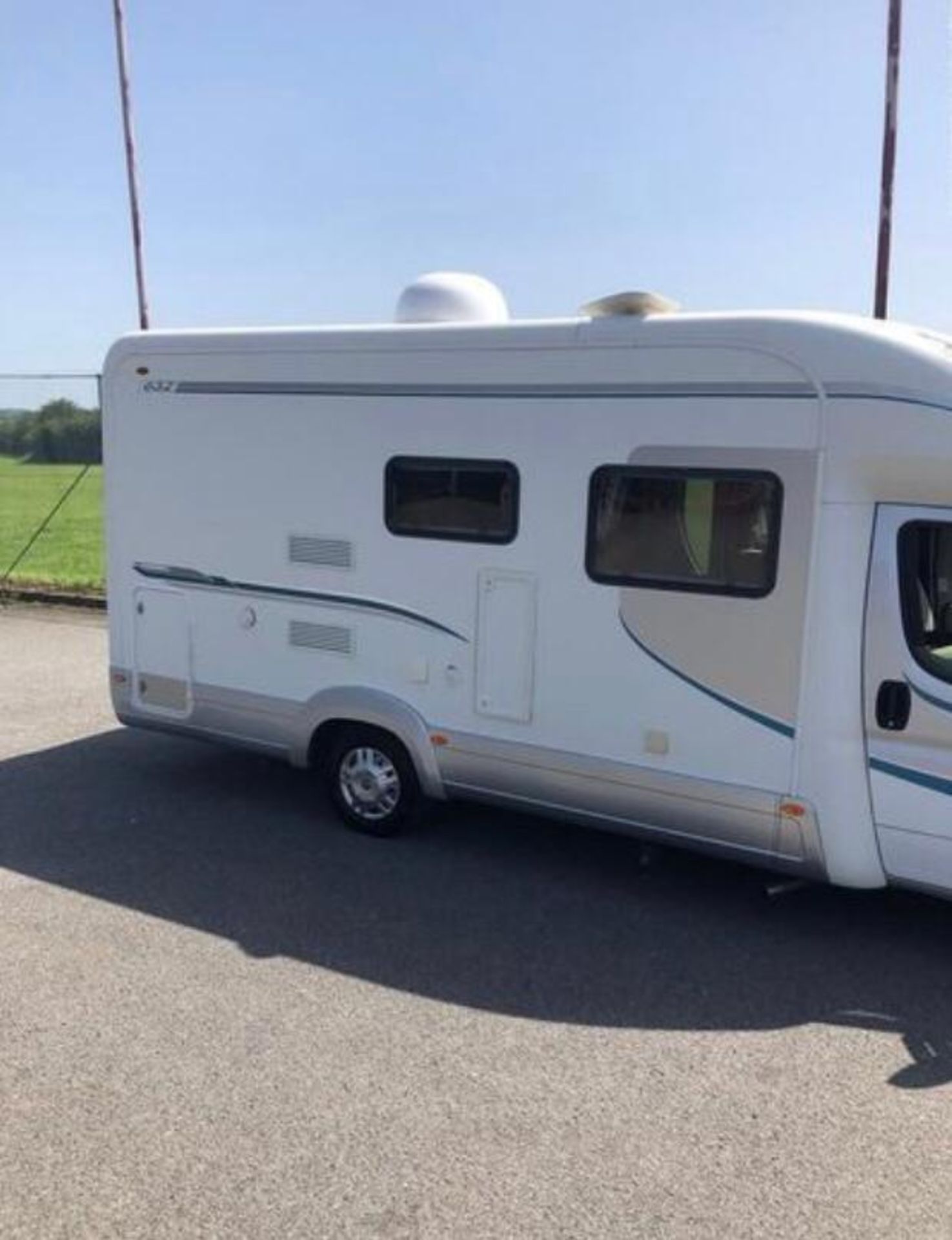 2012/12 REG AUTO-TRAIL APACHE 623 MOTORHOME 4 BERTH MANUAL FSH, ONLY 31,000 MILES *NO VAT* - Image 6 of 17