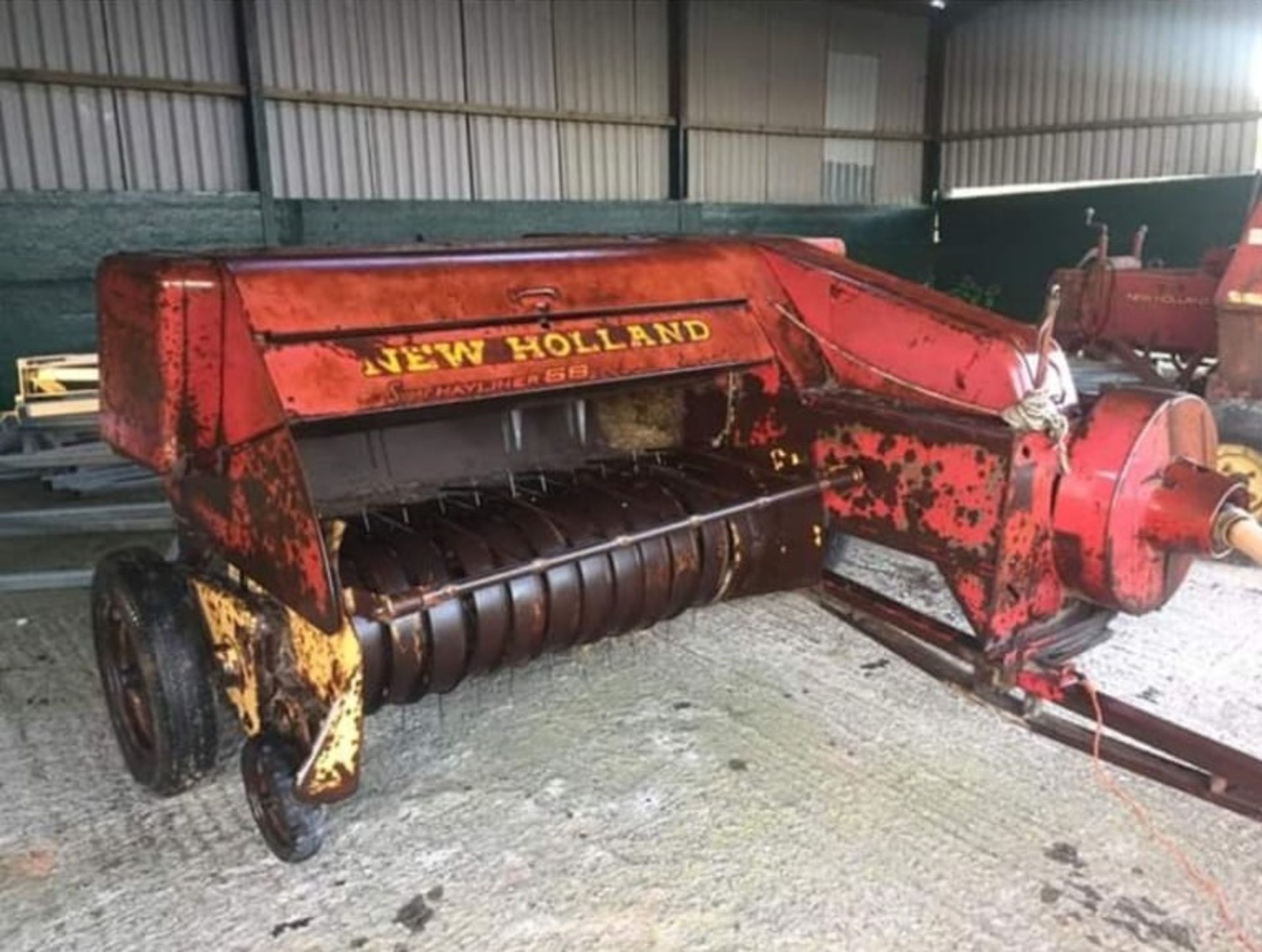 NEW HOLLAND 68 SQUARE BALER IN WORKING ORDER *NO VAT*