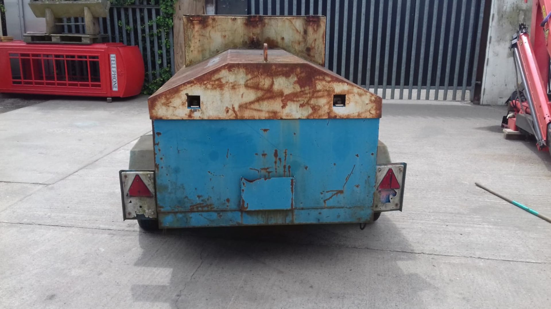 SINGLE AXLE DIESEL BUNDIE BOWSER *NO VAT* - Image 3 of 5