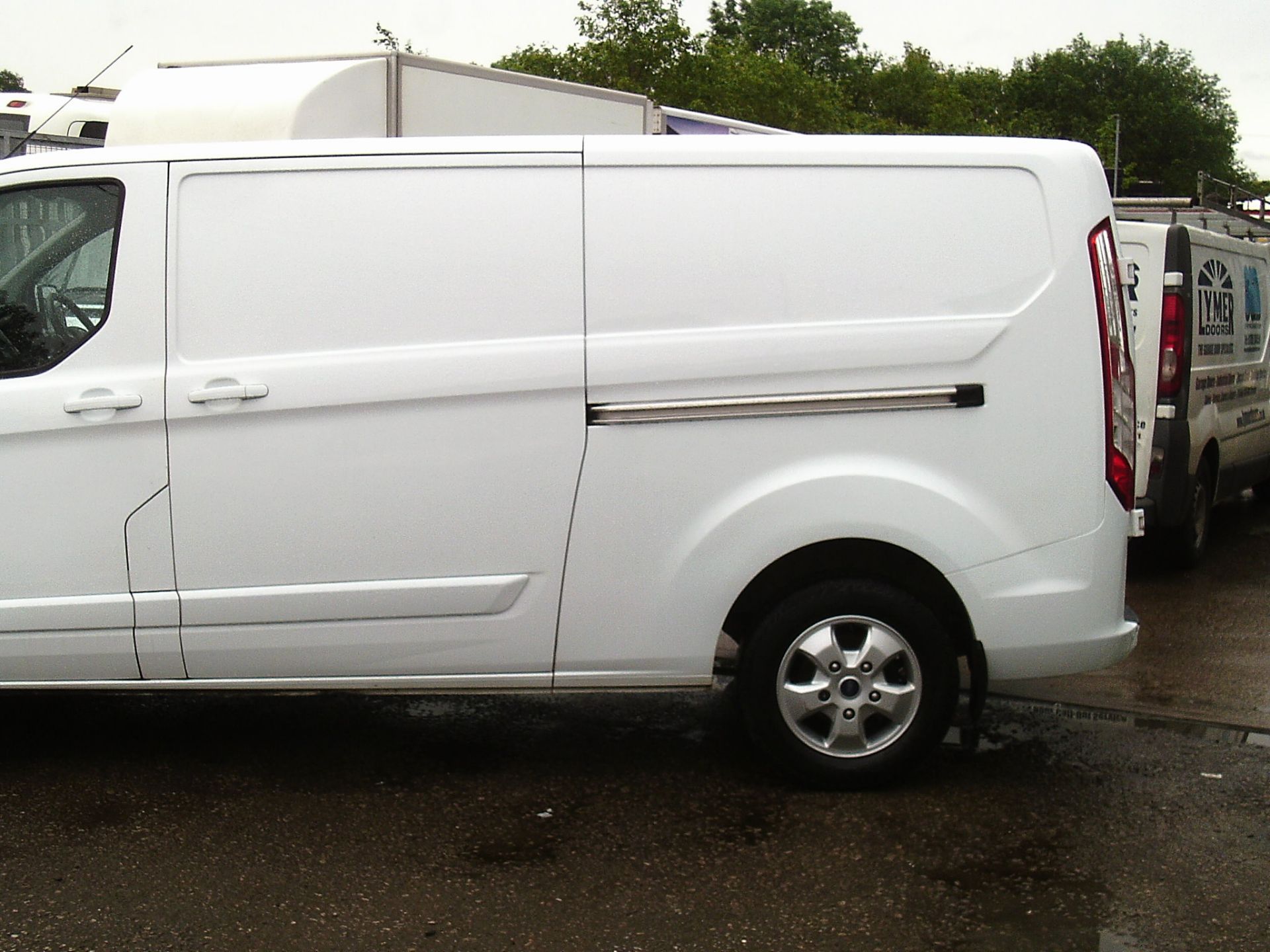 2017/67 REG FORD TRANSIT CUSTOM 290 LIMITED LWB 2.0 DIESEL WHITE PANEL VAN, SHOWING 0 FORMER KEEPERS - Image 4 of 11