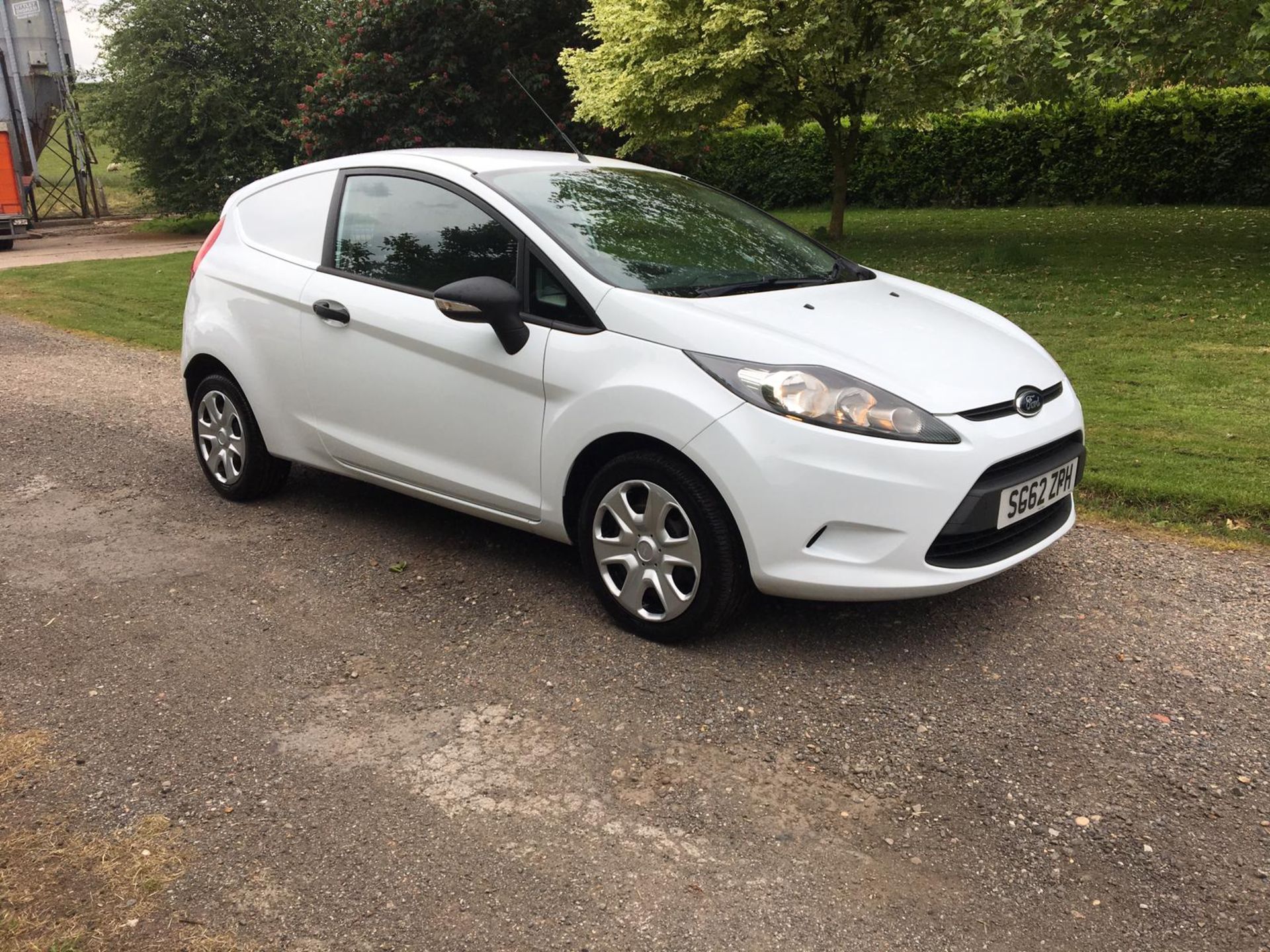 2012/62 REG FORD FIESTA BASE TDCI 1.4 DIESEL CAR DERIVED VAN, SHOWING 1 FORMER KEEPER *PLUS VAT*