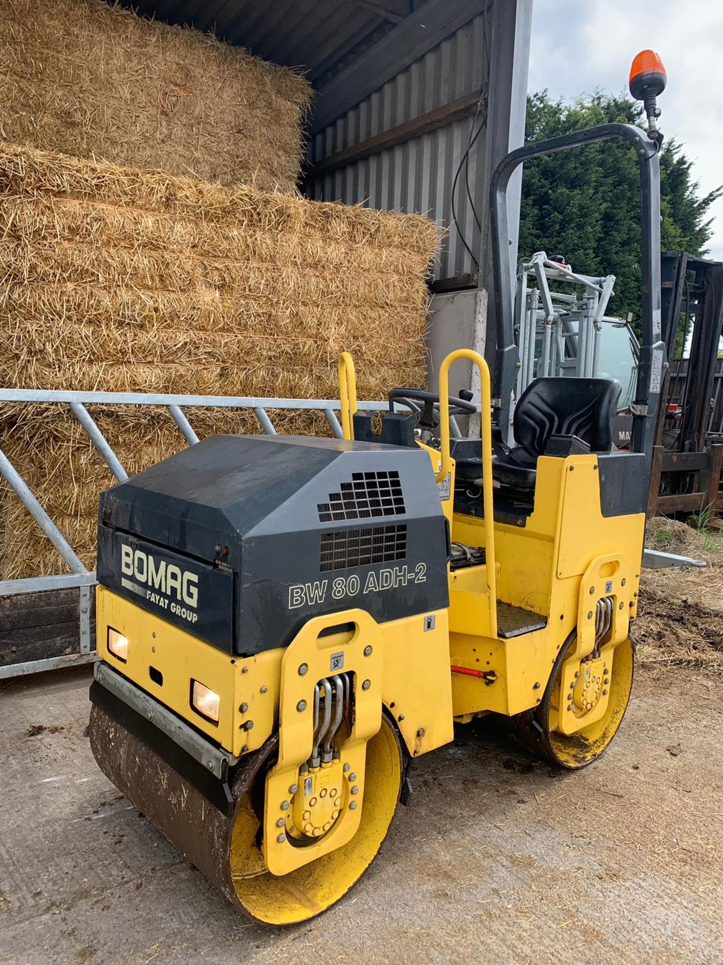 BOMAG BW 80 ADH-2 TWIN DRUM RIDE ON ROLLER *PLUS VAT* - Image 3 of 10
