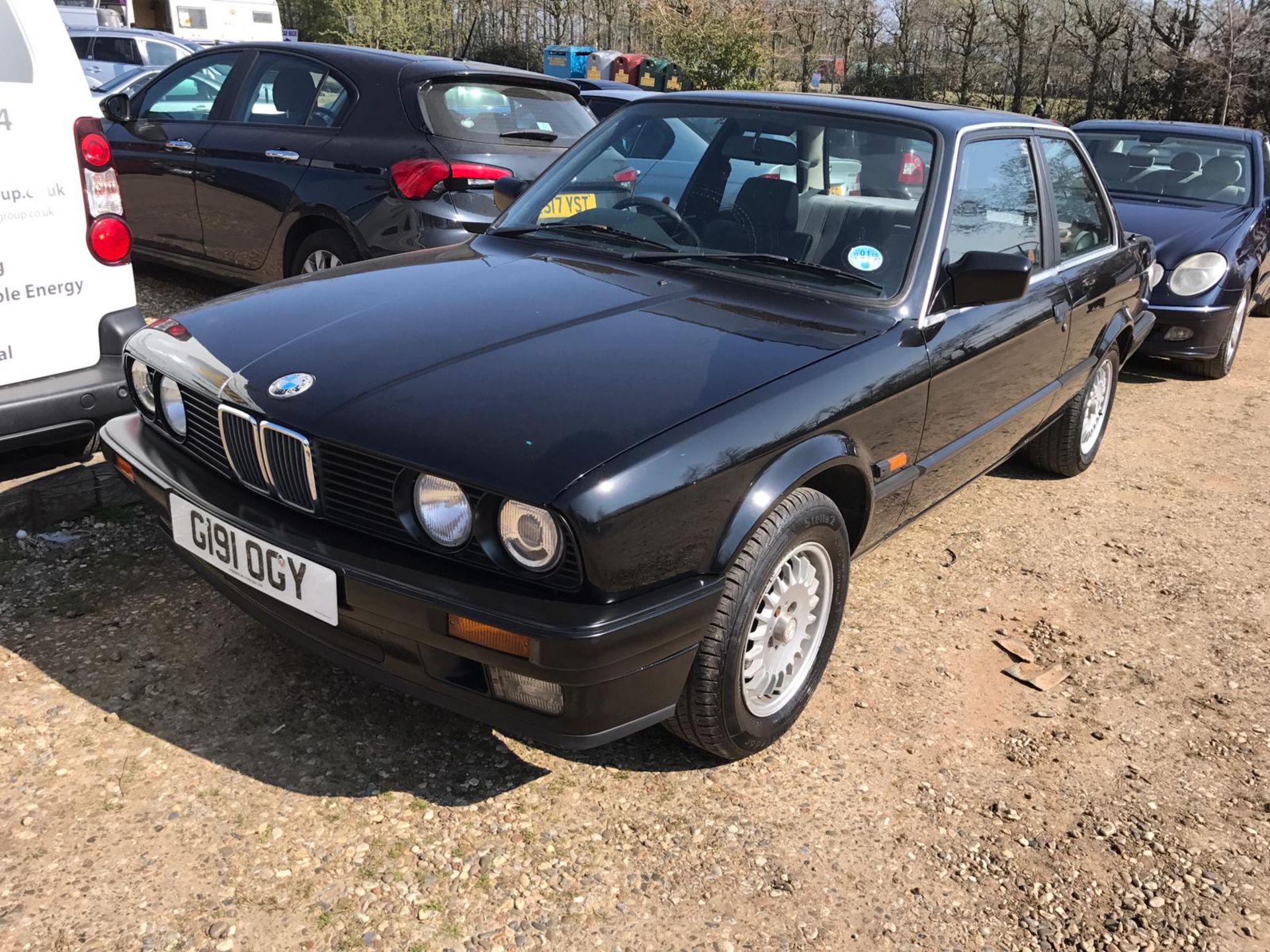 1989/G REG BMW 320I BLACK 2.0 PETROL 2 DOOR SALOON, SHOWING 3 FORMER KEEPERS *NO VAT* - Image 2 of 13