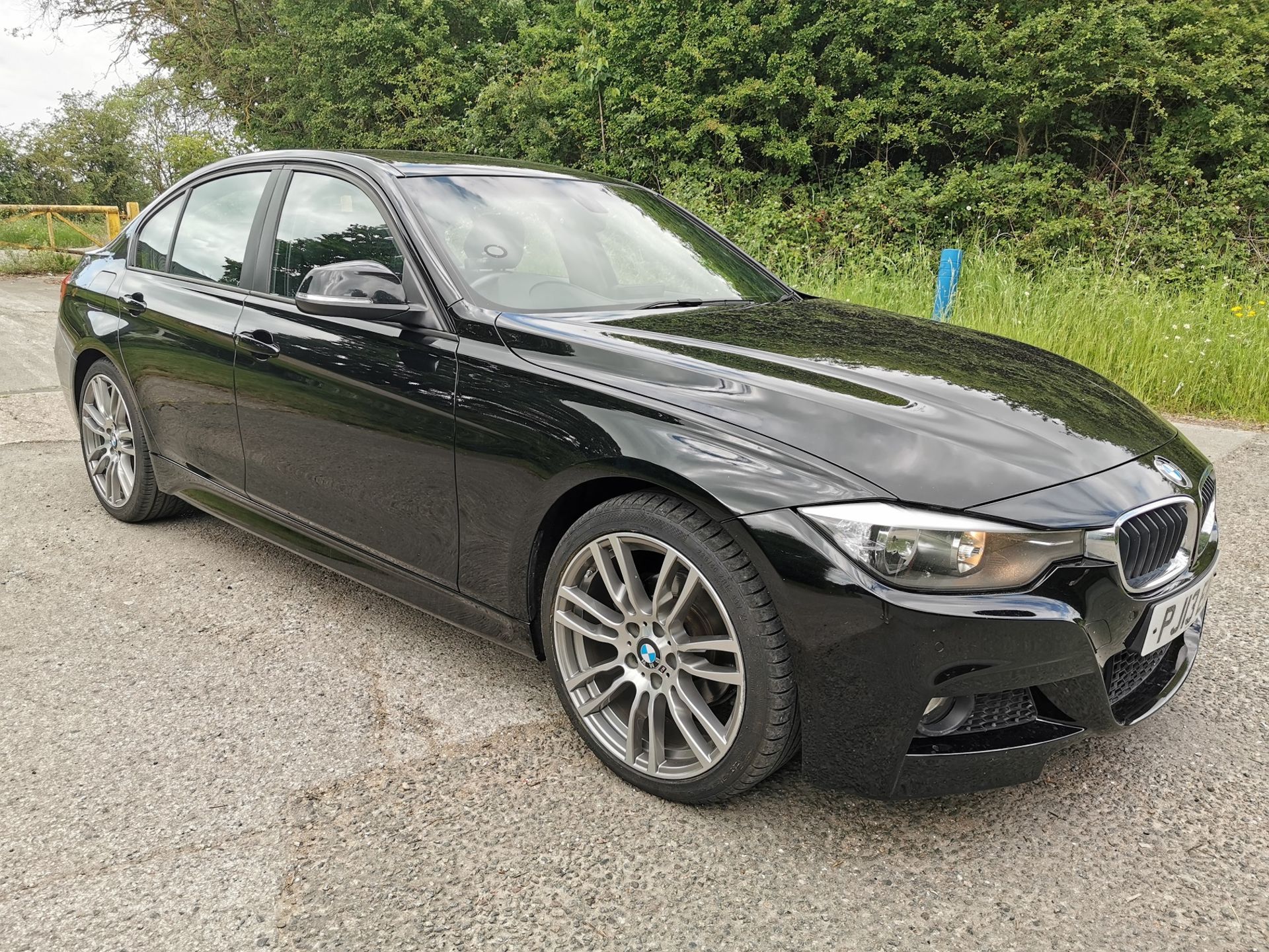 2013/13 REG BMW 320D EFFICIENT DYNAMICS 2.0 DIESEL BLACK 4 DOOR SALOON *NO VAT*