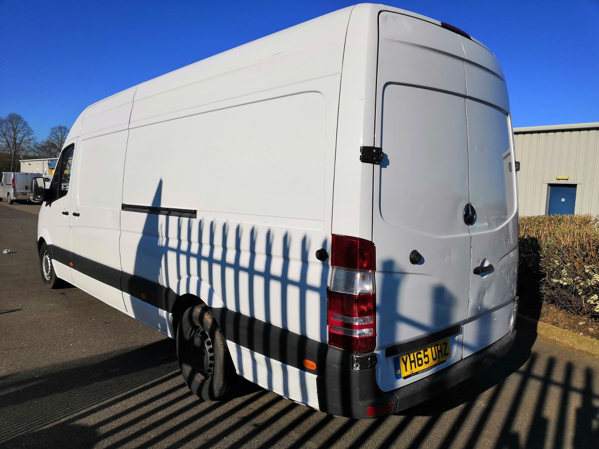 2015/65 REG MERCEDES-BENZ SPRINTER 313 CDI 2.2 DIESEL PANEL VAN, SHOWING 1 FORMER KEEPER *NO VAT* - Image 4 of 16