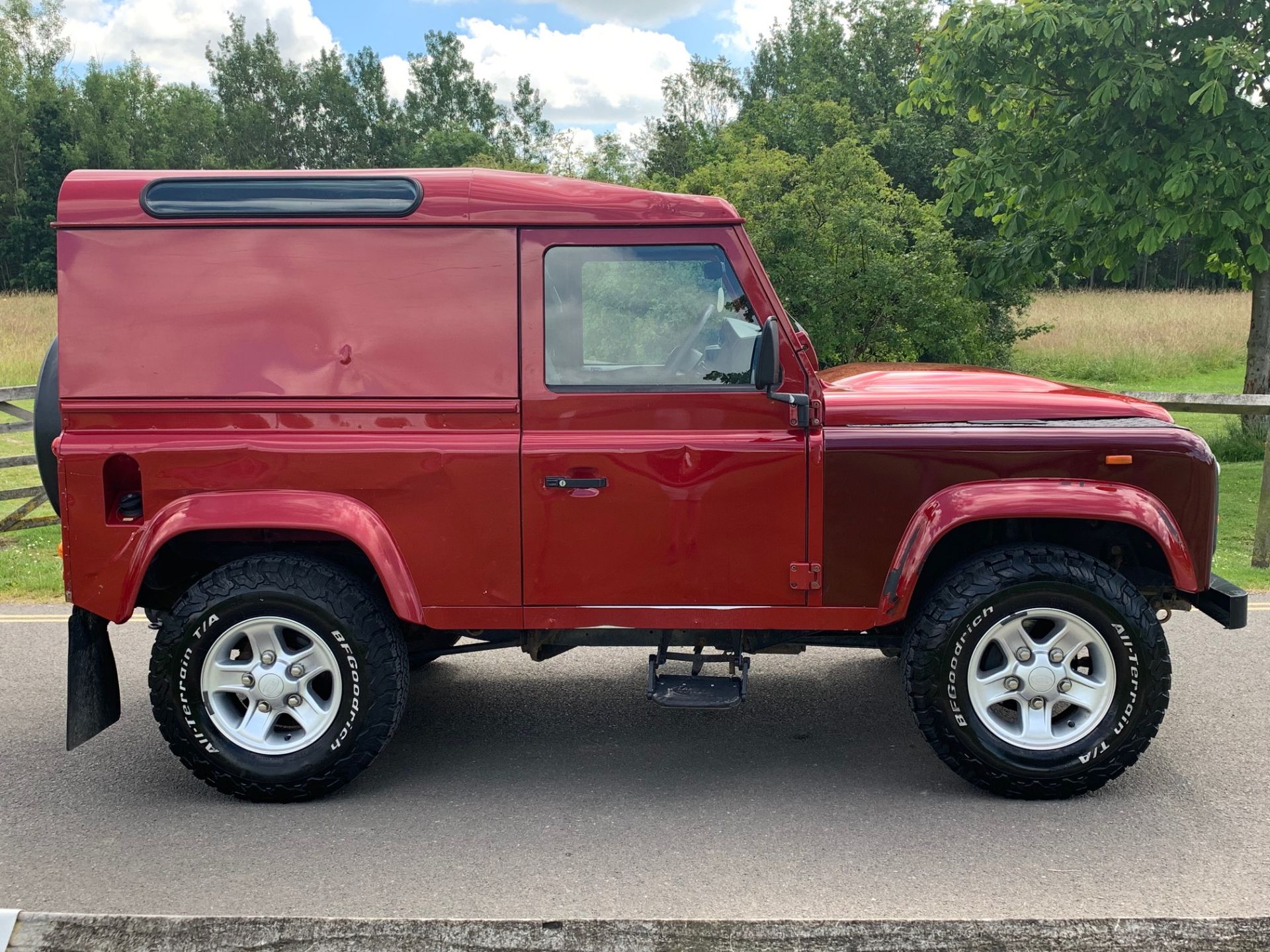 2012/12 REG LAND ROVER DEFENDER 90 HARD TOP TURBO DIESEL 2.2 RED LIGHT 4X4 UTILITY *NO VAT* - Image 8 of 12