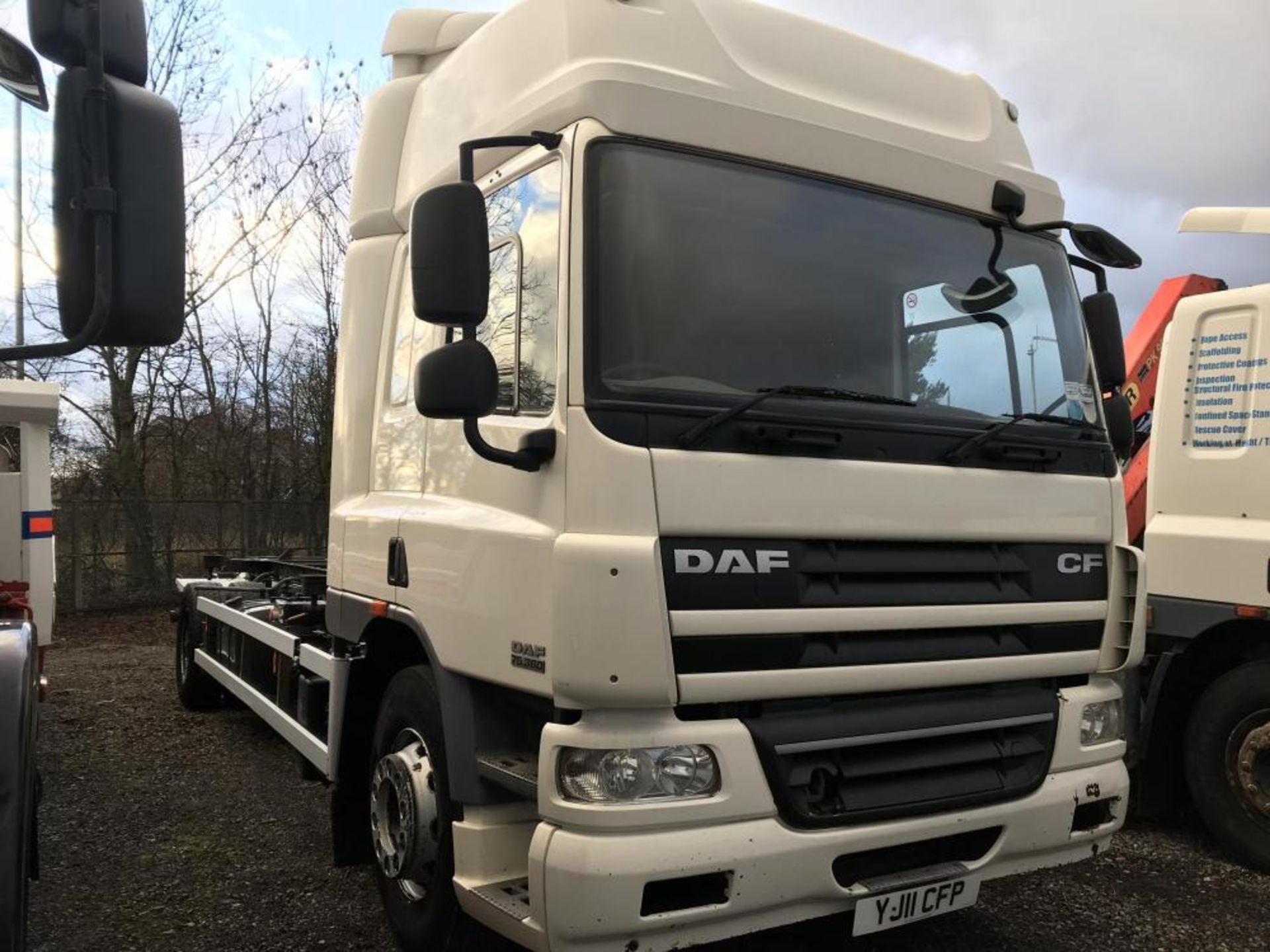 2011/11 REG DAF CF 75.360 18 TON CHASSIS CAB / DEMOUNT SLEEPER CAB MANUAL GEARBOX EURO 5 GOOD RUNNER - Image 2 of 17