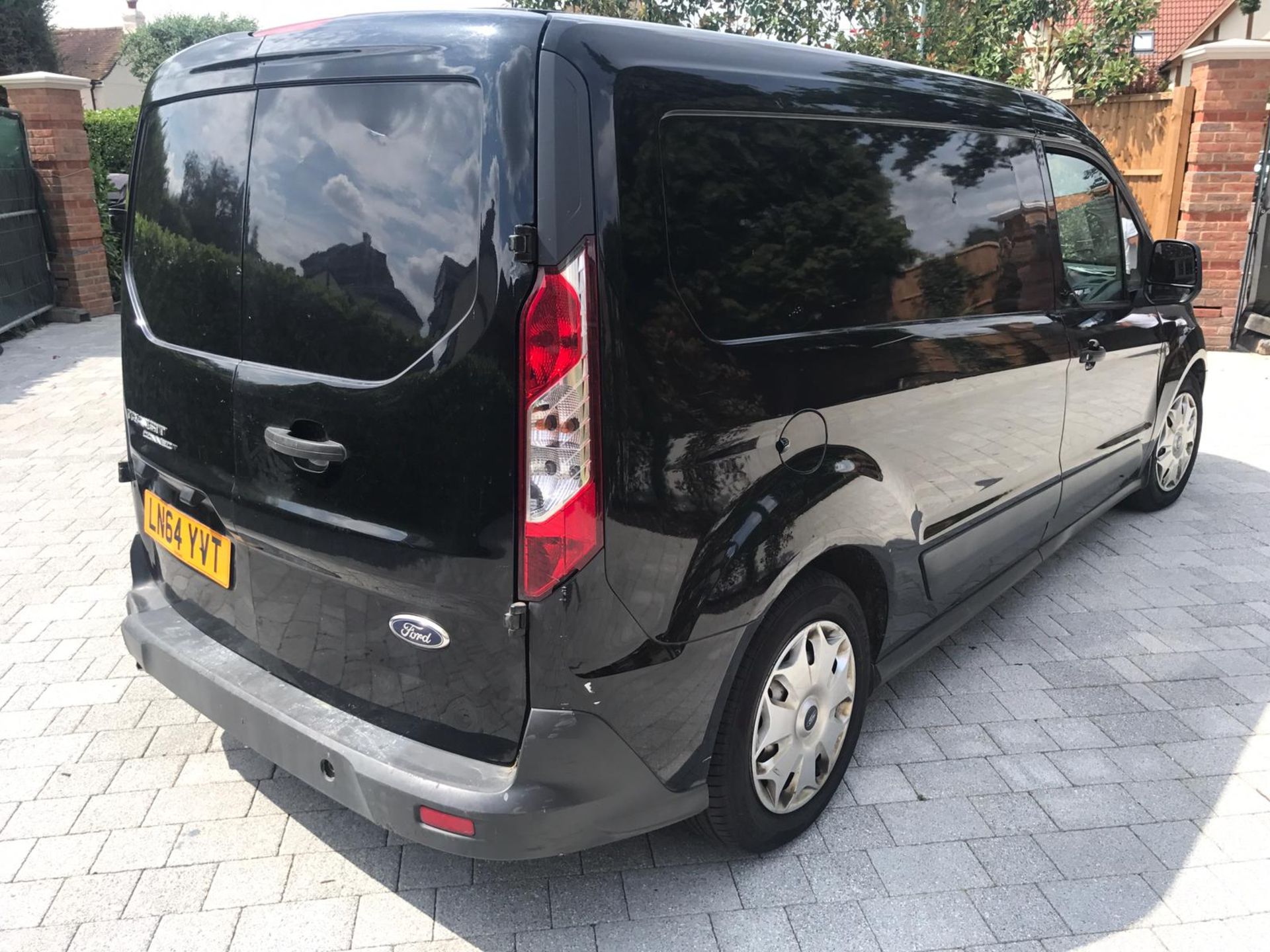 2014/64 REG FORD TRANSIT CONNECT 210 TREND 1.6 DIESEL BLACK PANEL VAN, SHOWING 0 FORMER KEEPERS - Image 4 of 13