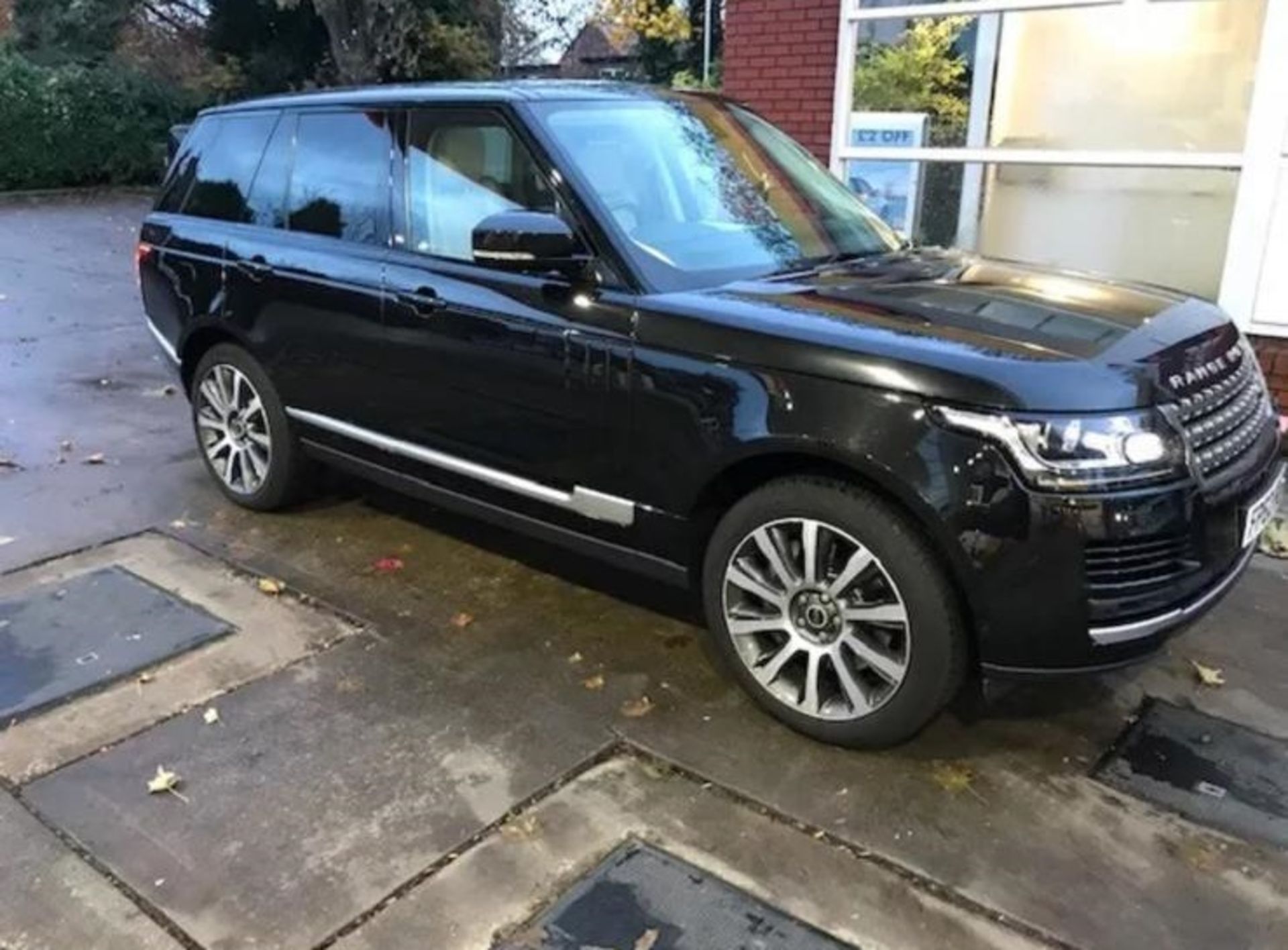 2012/62 REG LAND ROVER RANGE ROVER VOGUE TDV6 3.0 DIESEL BLACK, SHOWING 3 FORMER KEEPERS *NO VAT*