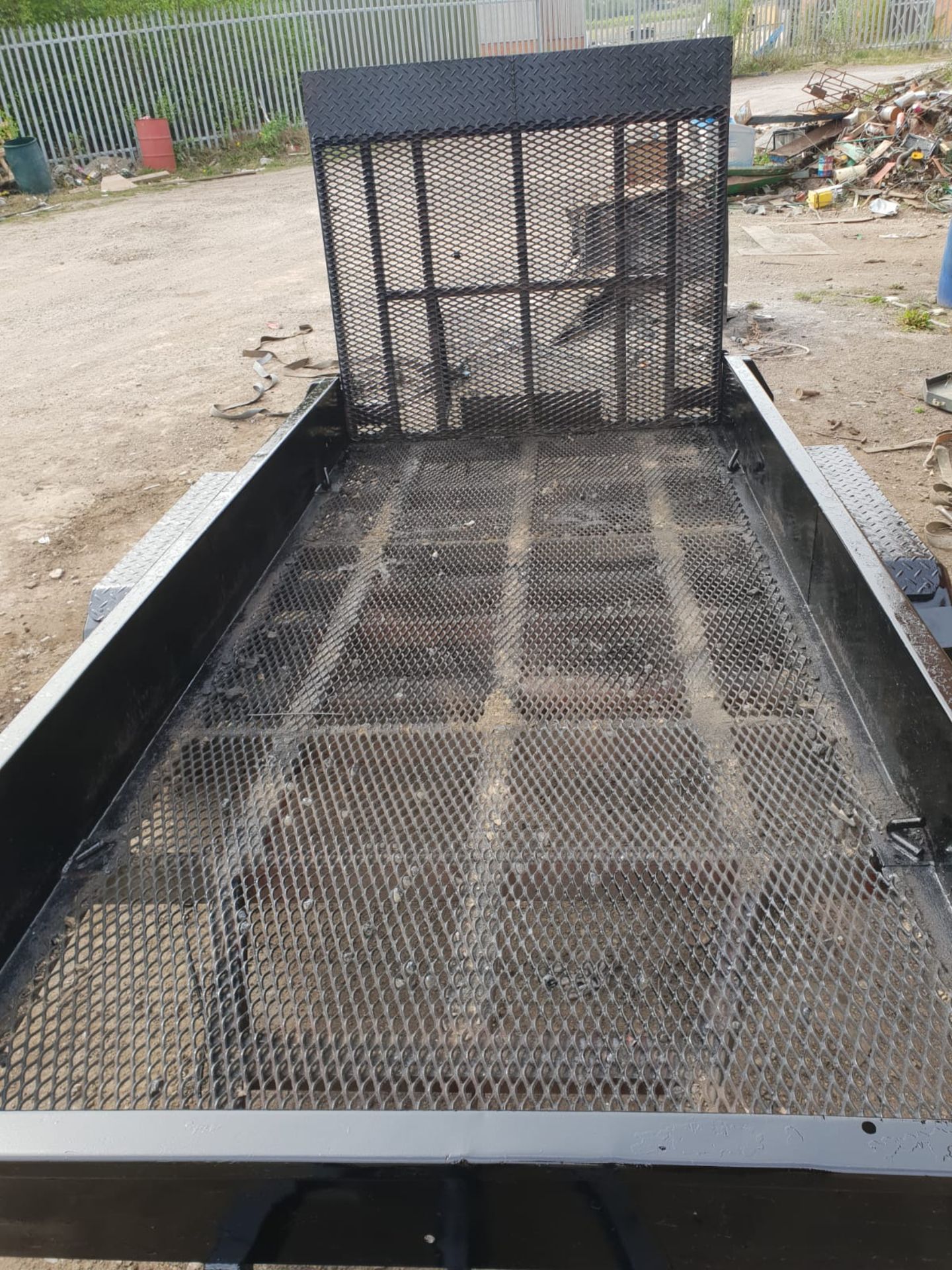 3.5 TON TWIN AXLE PLANT TRAILER WITH RAMP 12FT X 5.6 FT *NO VAT* - Image 4 of 7
