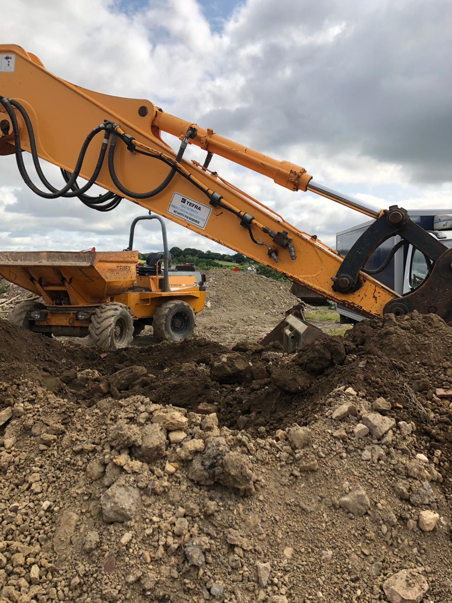 2013 HYUNDAI ROBEX 145 LCR-9 HYDRAULIC TRACKED EXCAVATOR WITH AIR CON *PLUS VAT* - Image 3 of 11