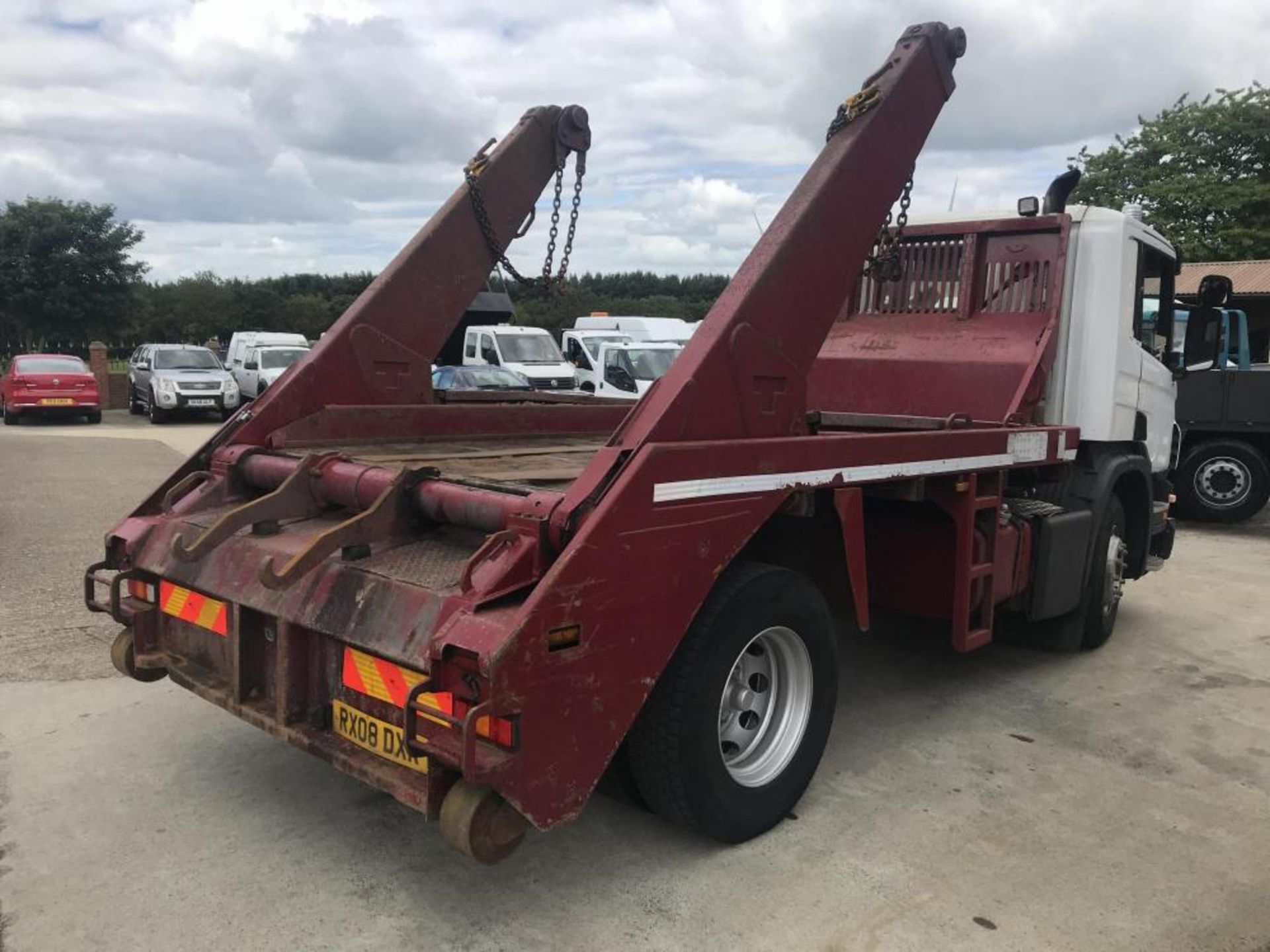 2008/08 REG SCANIA P230 18TON SKIP LOADER EXTENDING ARMS MANUAL GEARBOX, SHOWING 1 FORMER KEEPER - Image 7 of 11