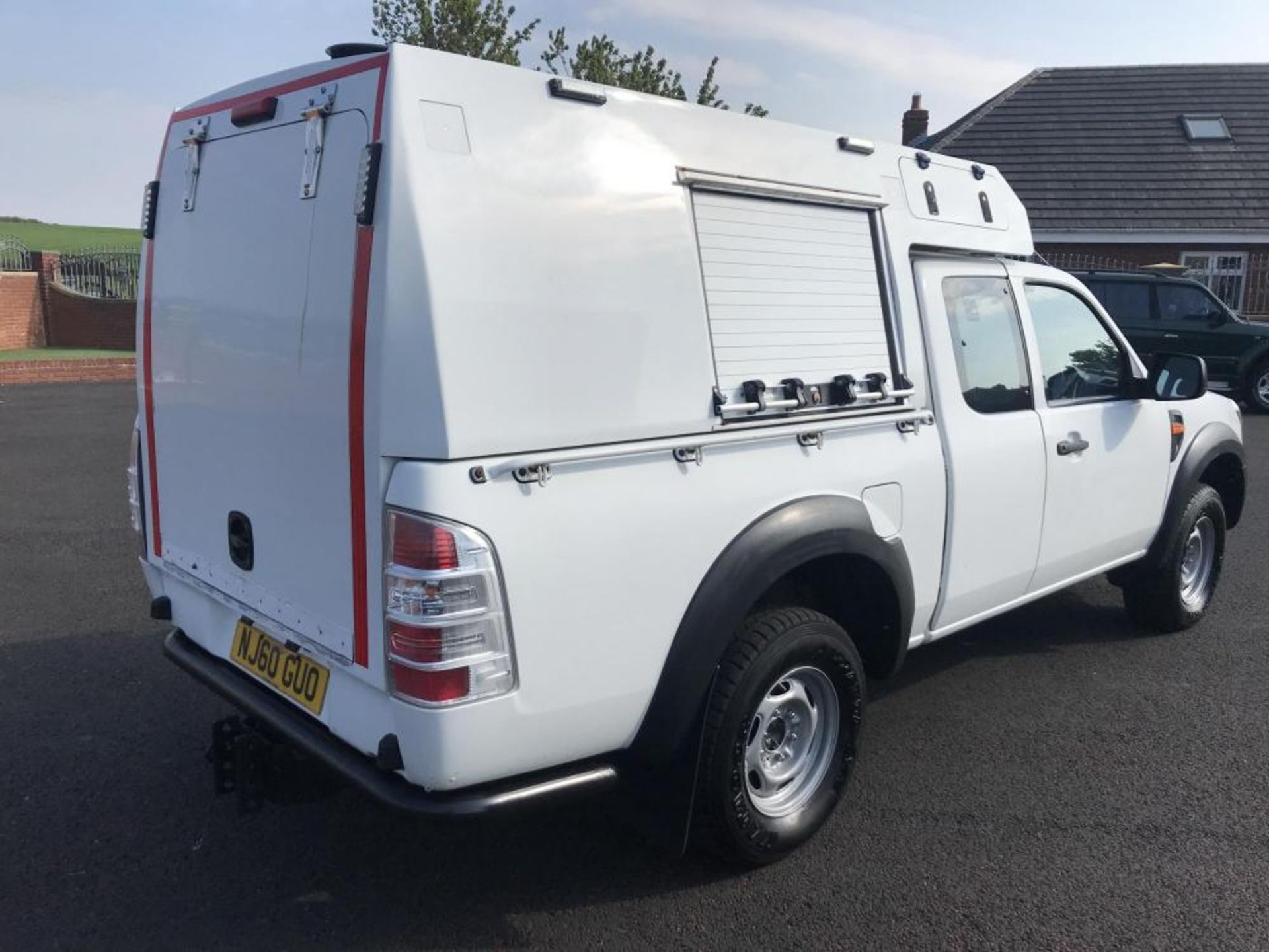 2010/60 REG FORD RANGER XL 4X4 DOUBLE CAB TDCI 2.5 DIESEL WHITE PICK-UP, SHOWING 0 FORMER KEEPERS - Image 5 of 21