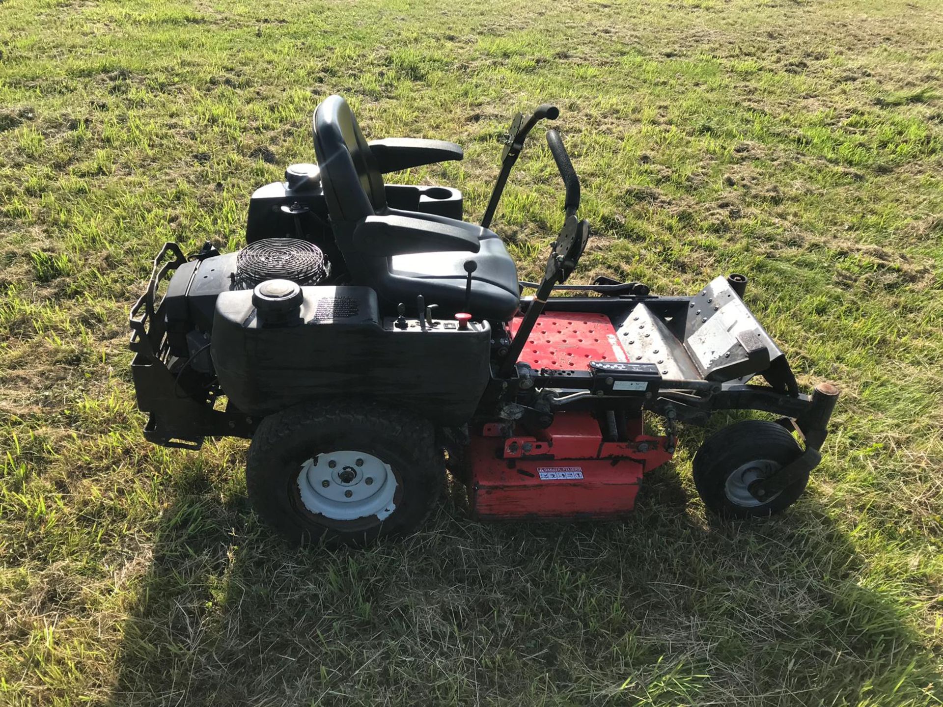 ARIENS 34 ZERO TURN RIDE ON MOWER, C/W V TWIN KAWASAKI PETROL ENGINE - EX COUNCIL *PLUS VAT*