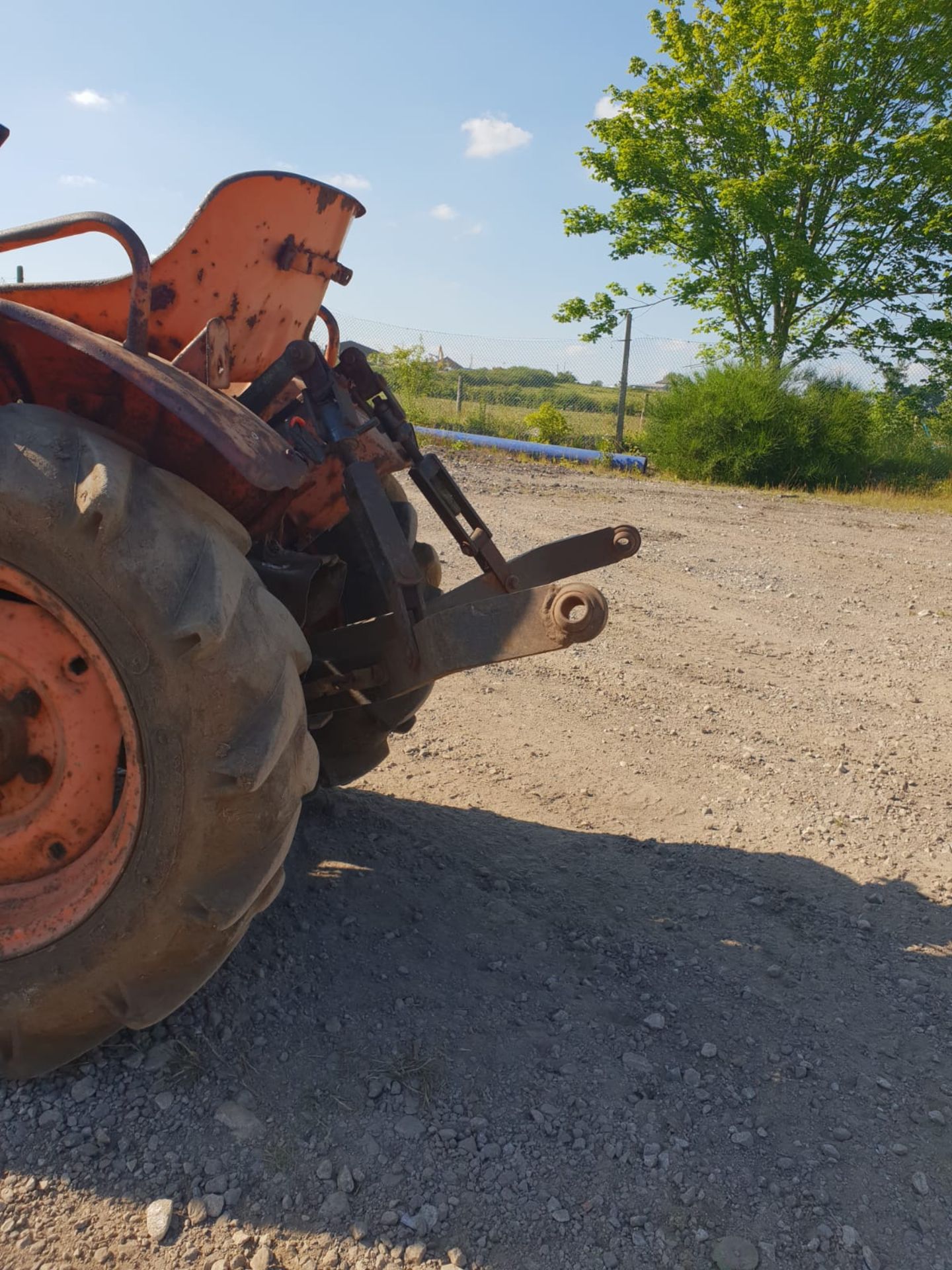 KUBOTA B7100D COMPACT TRACTOR WITH LOADER, IN WORKING ORDER *NO VAT* - Image 7 of 13