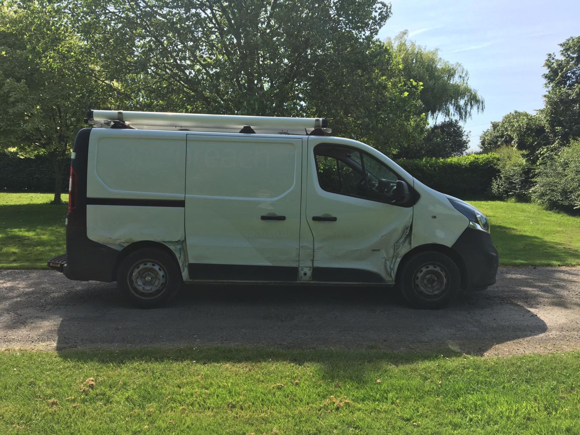 2015/64 REG VAUXHALL VIVARO 2900 CDTI ECOFLEX 1.6 DIESEL WHITE PANEL VAN, SHOWING 0 FORMER KEEPERS - Image 7 of 10