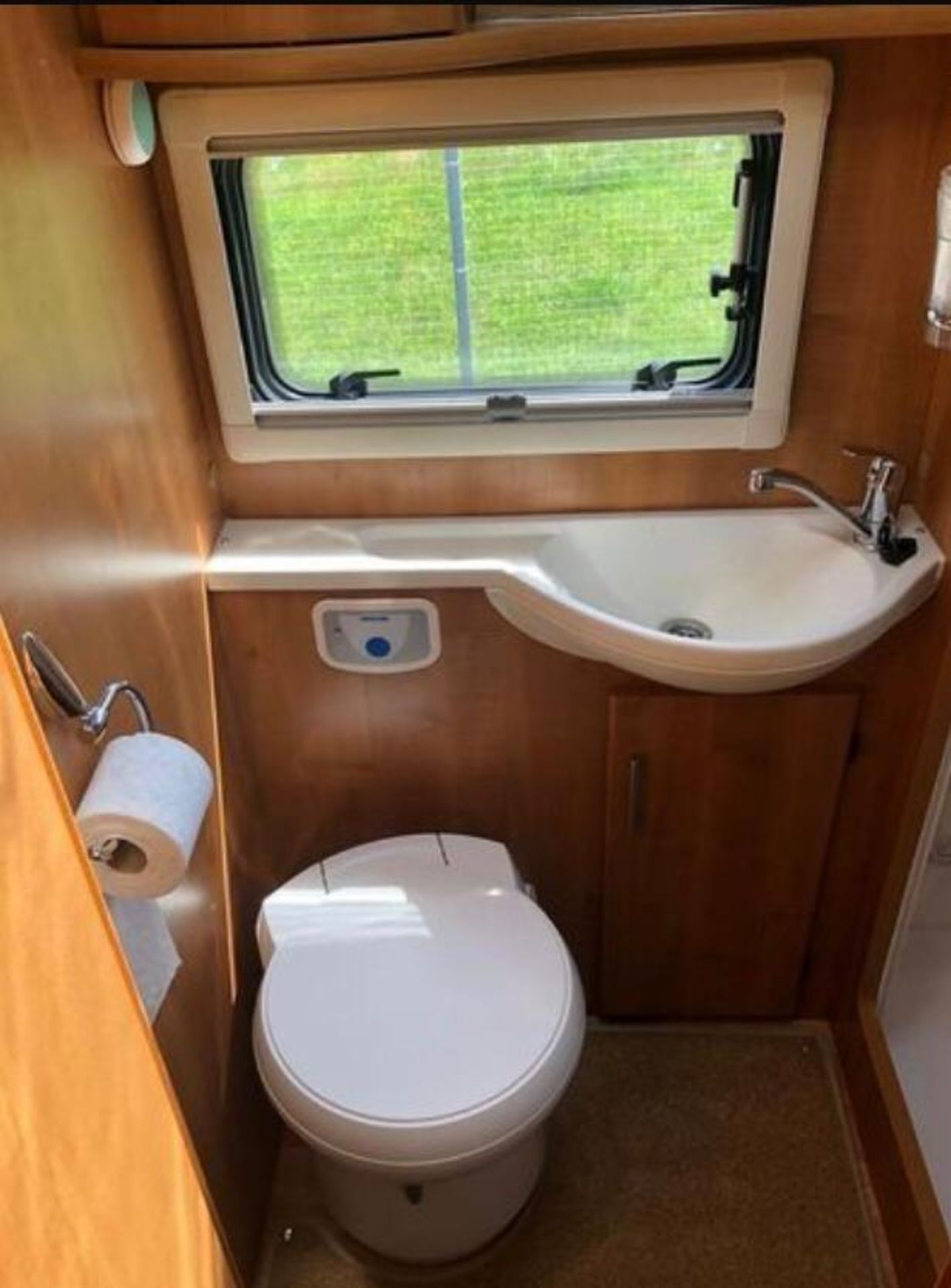 2012/12 REG AUTO-TRAIL APACHE 623 MOTORHOME 4 BERTH MANUAL FSH, ONLY 31,000 MILES *NO VAT* - Image 15 of 17