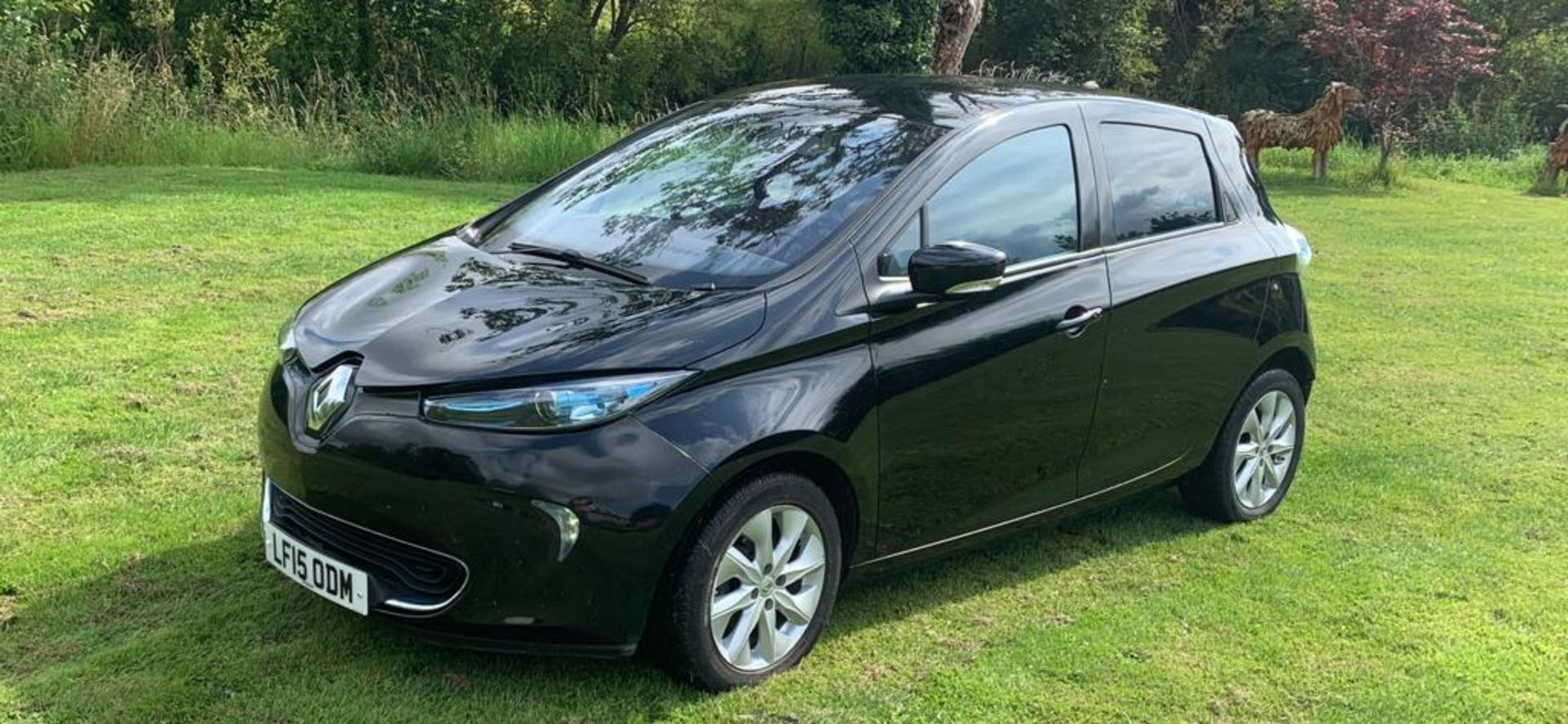 2015/15 REG RENAULT ZOE I-DYNAMIQUE INTENSE AUTOMATIC 5DR WITH SAT NAV - ELECTRIC, battery owned !! - Image 2 of 19