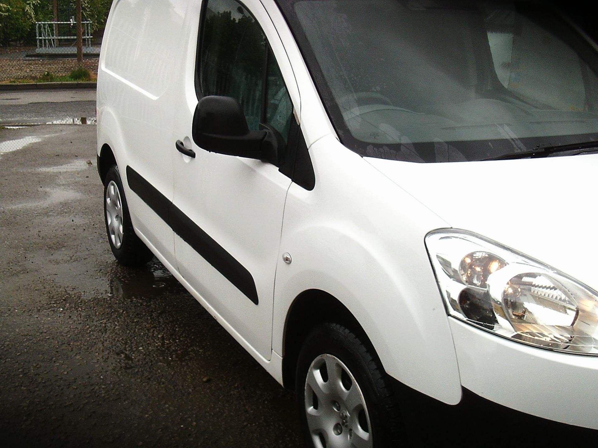 2014/64 REG PEUGEOT PARTNER 850 S L1 HDI 1.6 DIESEL WHITE PANEL VAN, SHOWING 1 FORMER KEEPER - Image 6 of 12