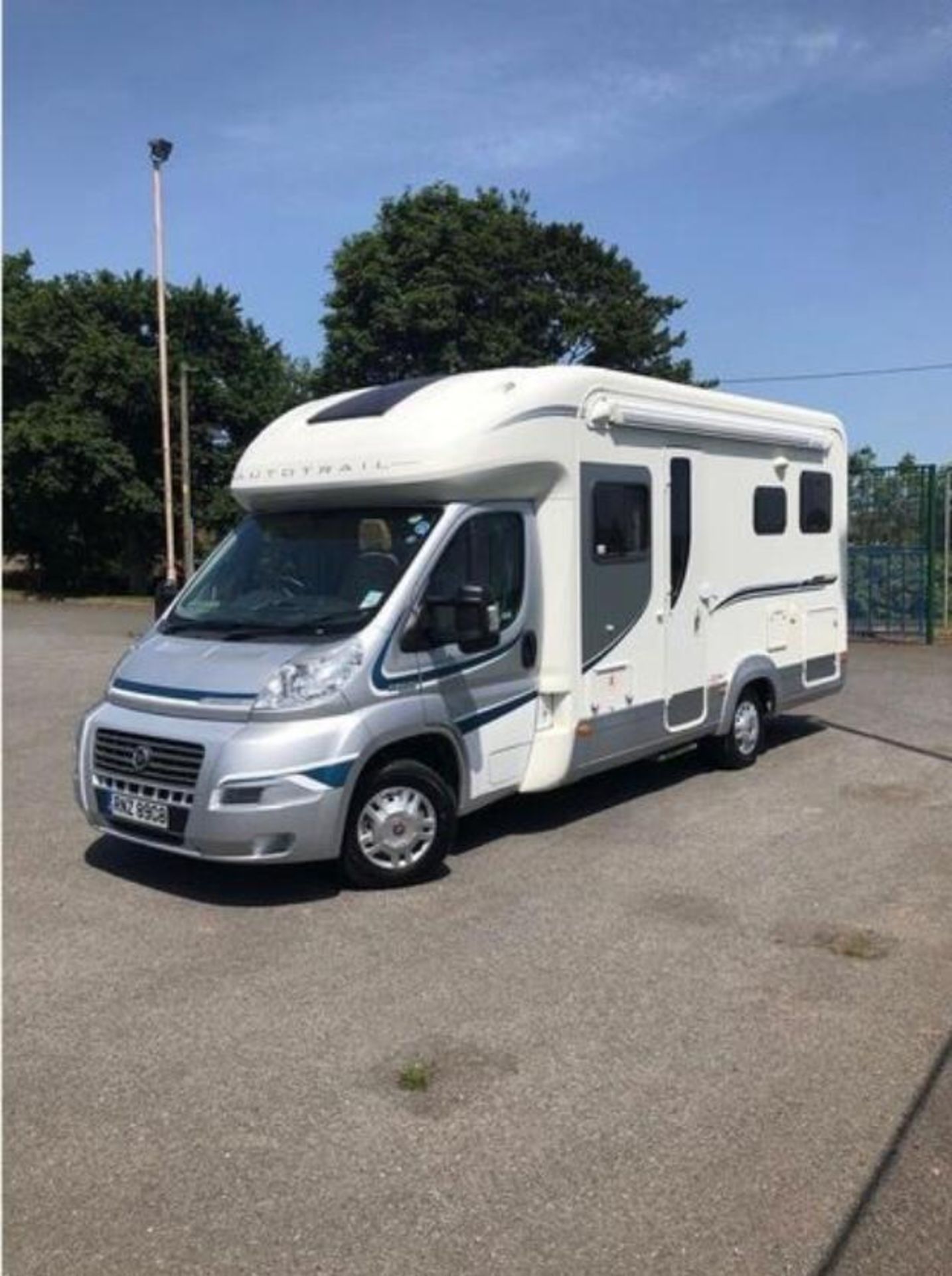 2012/12 REG AUTO-TRAIL APACHE 623 MOTORHOME 4 BERTH MANUAL FSH, ONLY 31,000 MILES *NO VAT* - Image 3 of 17