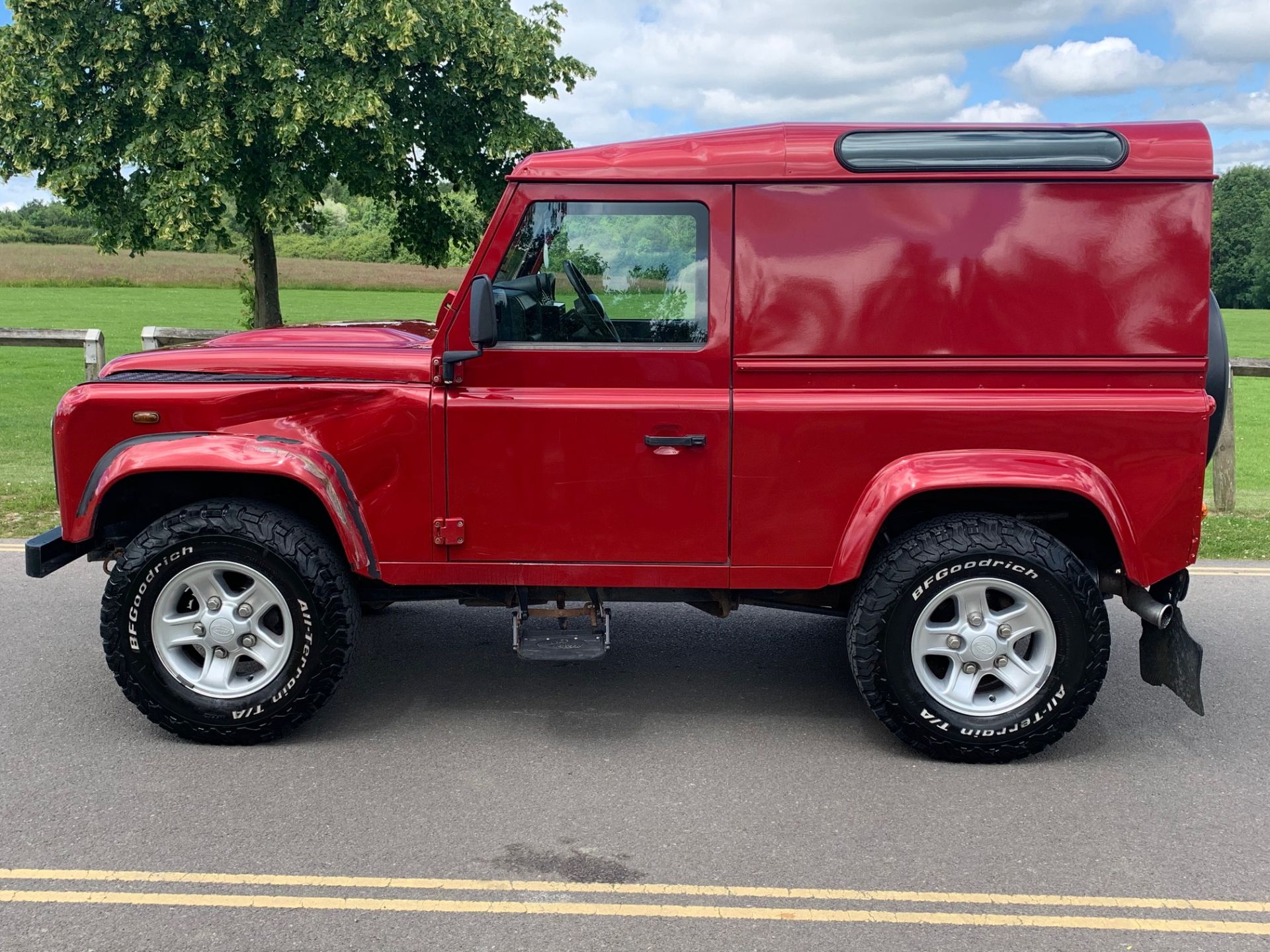 2012/12 REG LAND ROVER DEFENDER 90 HARD TOP TURBO DIESEL 2.2 RED LIGHT 4X4 UTILITY *NO VAT* - Image 4 of 12