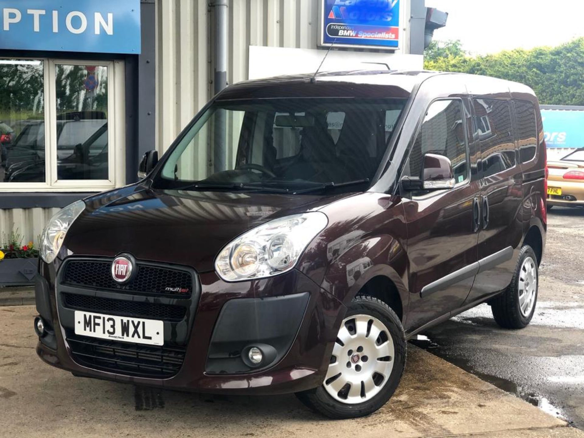 2013/13 REG FIAT DOBLO MYLIFE MULTIJET 1.6 RED DIESEL MPV, SHOWING 2 FORMER KEEPERS *NO VAT* - Image 2 of 15