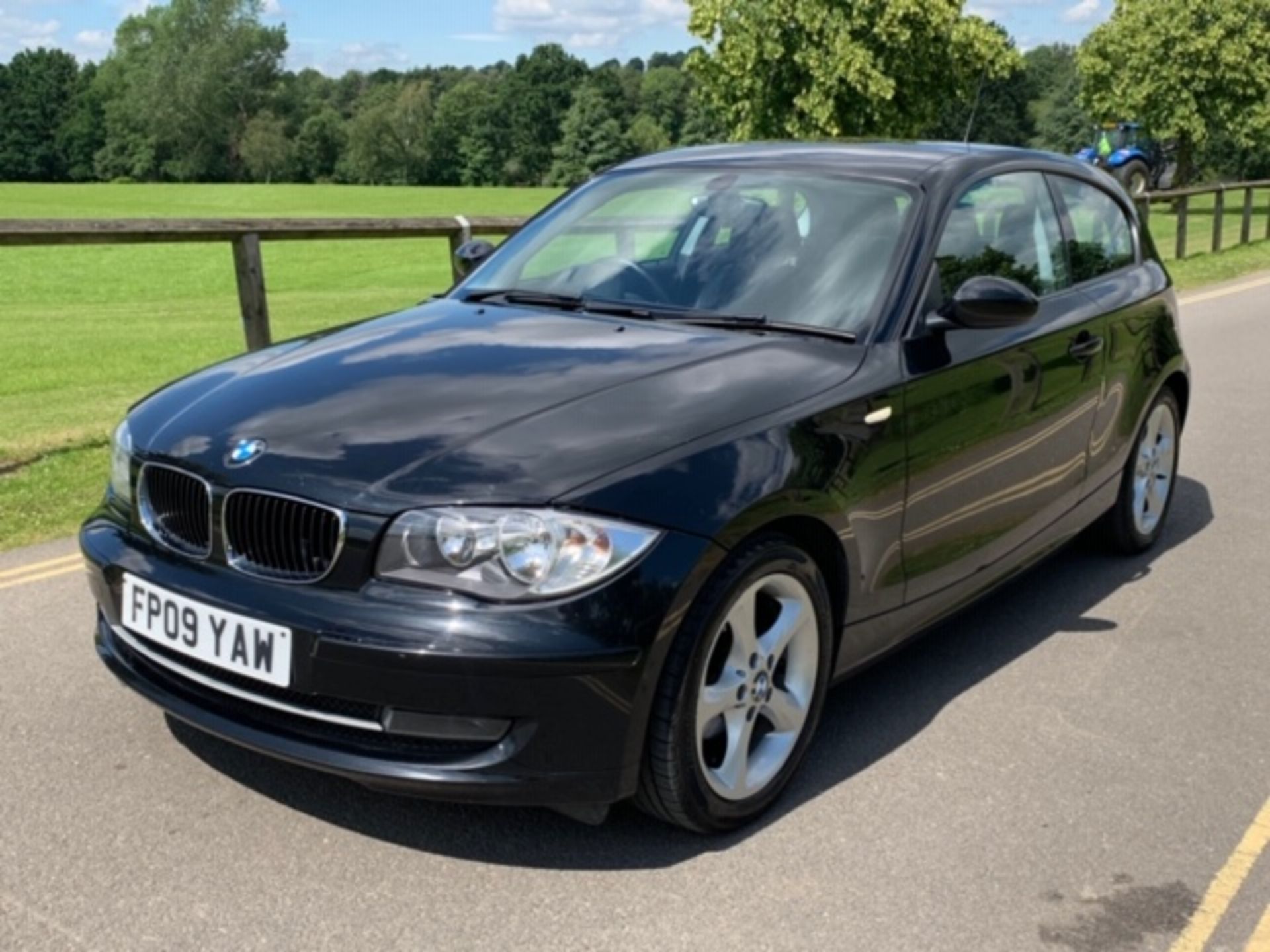 2009/09 REG BMW 116I SPORT 2.0 PETROL BLACK 3 DOOR HATCHBACK *NO VAT* - Image 3 of 10