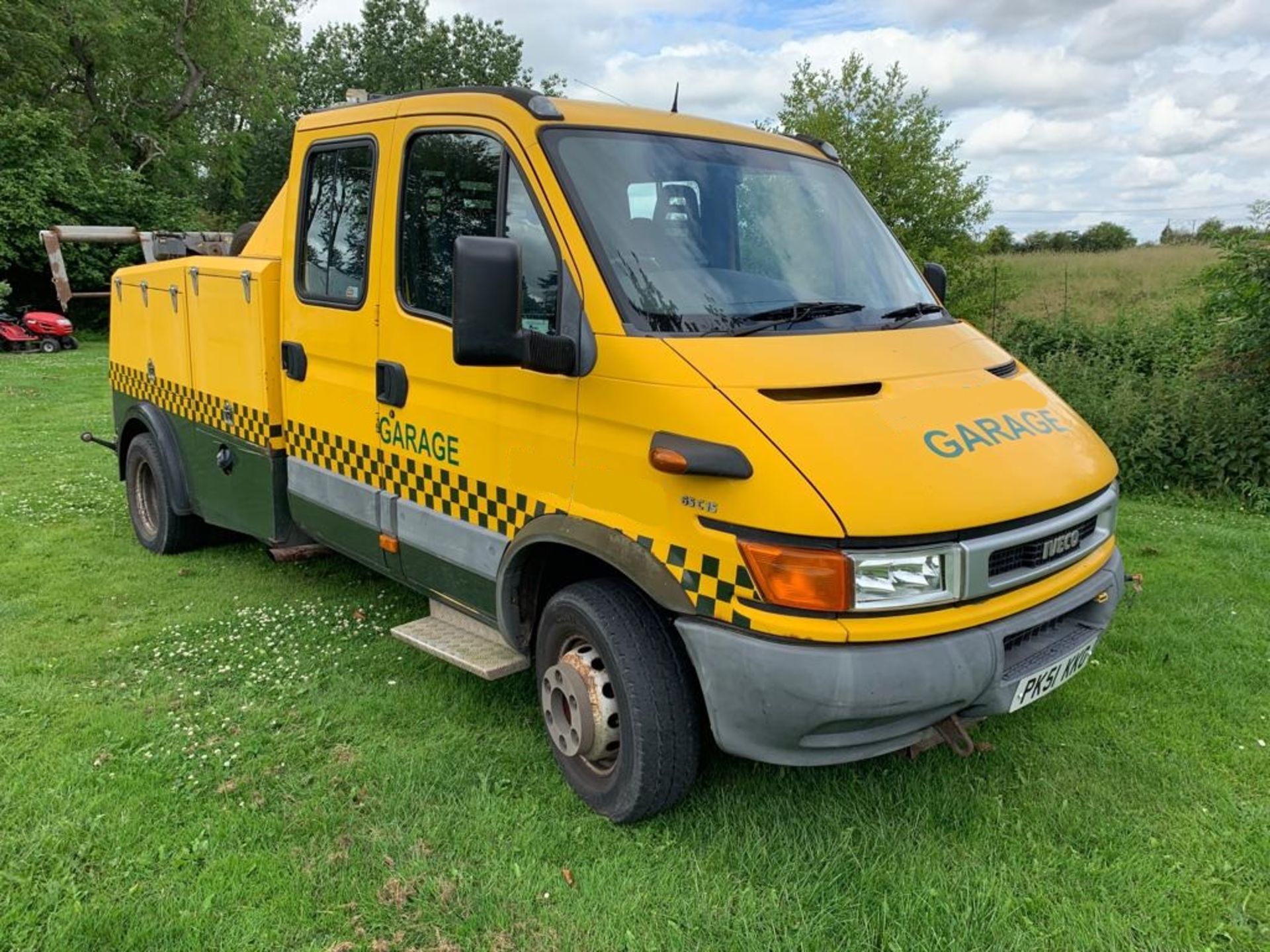 EX AA 2002 IVECO-FORD DAILY YELLOW 2.8 DIESEL BREAKDOWN RECOVERY TRUCK SPEC LIFT *PLUS VAT* - Image 2 of 24