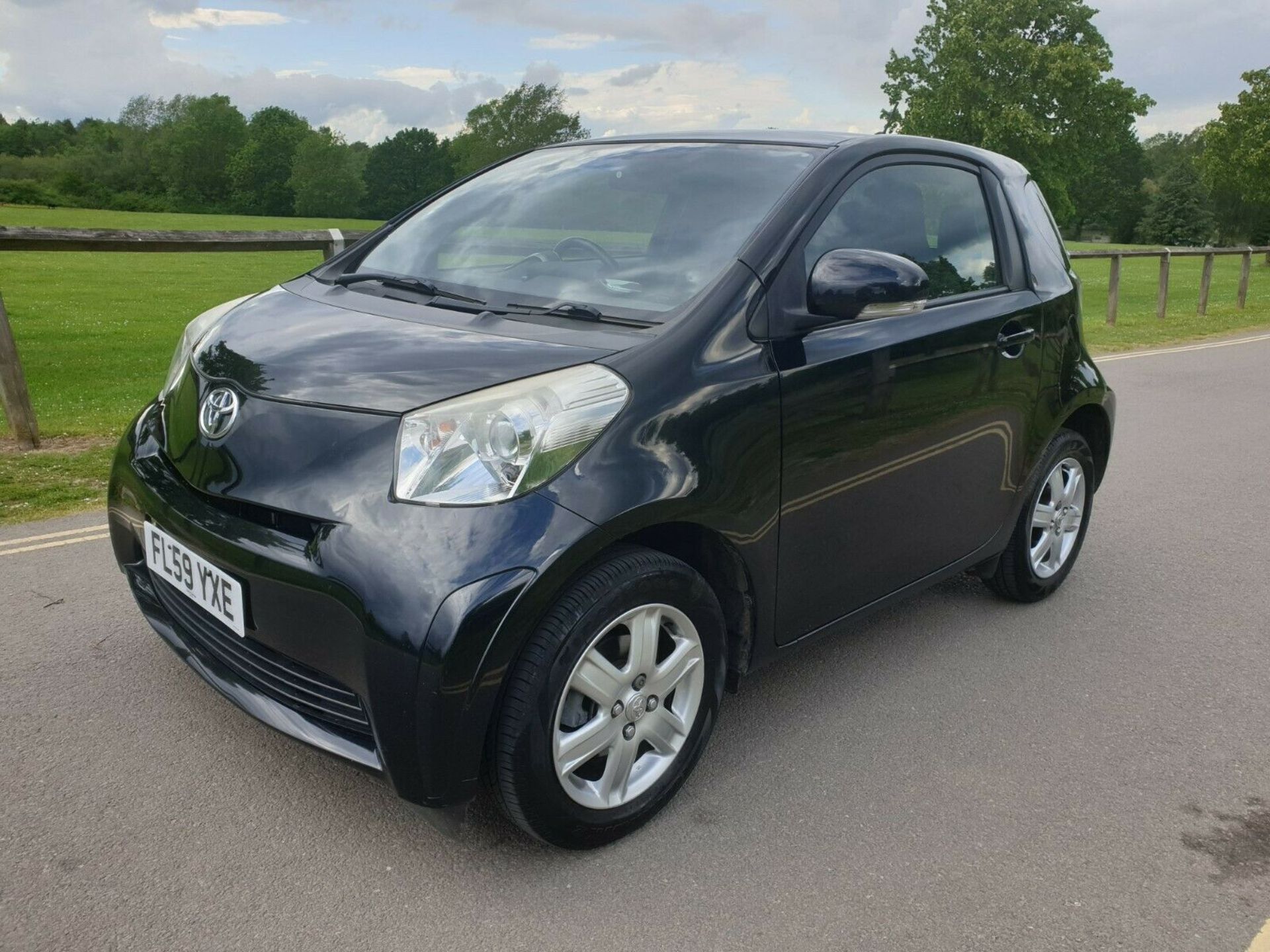 2009/59 REG TOYOTA IQ VVT-I 1.0 PETROL BLACK 3 DOOR HATCHBACK, SHOWING 4 FORMER KEEPERS *NO VAT* - Image 3 of 12