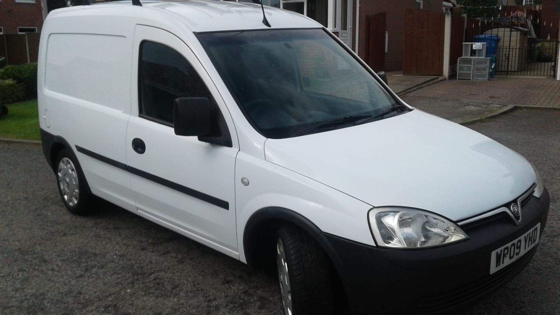 2009/09 REG VAUXHALL COMBO 2000 CDTI 1.25 DIESEL WHITE VAN, SHOWING 0 FORMER KEEPERS - FSH! *NO VAT*