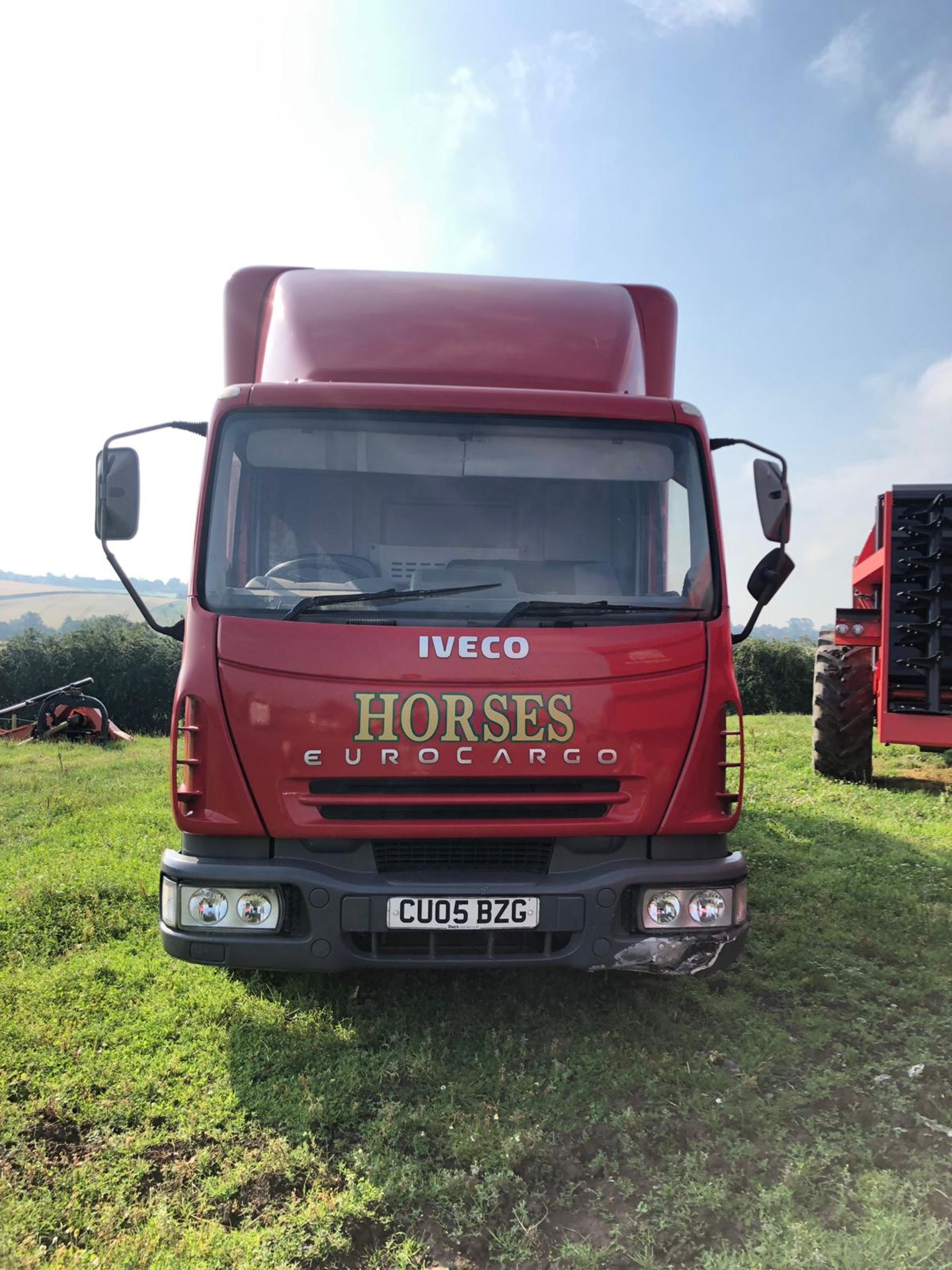 2005/05 REG IVECO FORD EUROCARGO 75E17 HORSEBOX LORRY 4.0 DIESEL, SHOWING 1 FORMER KEEPER *PLUS VAT* - Image 2 of 11