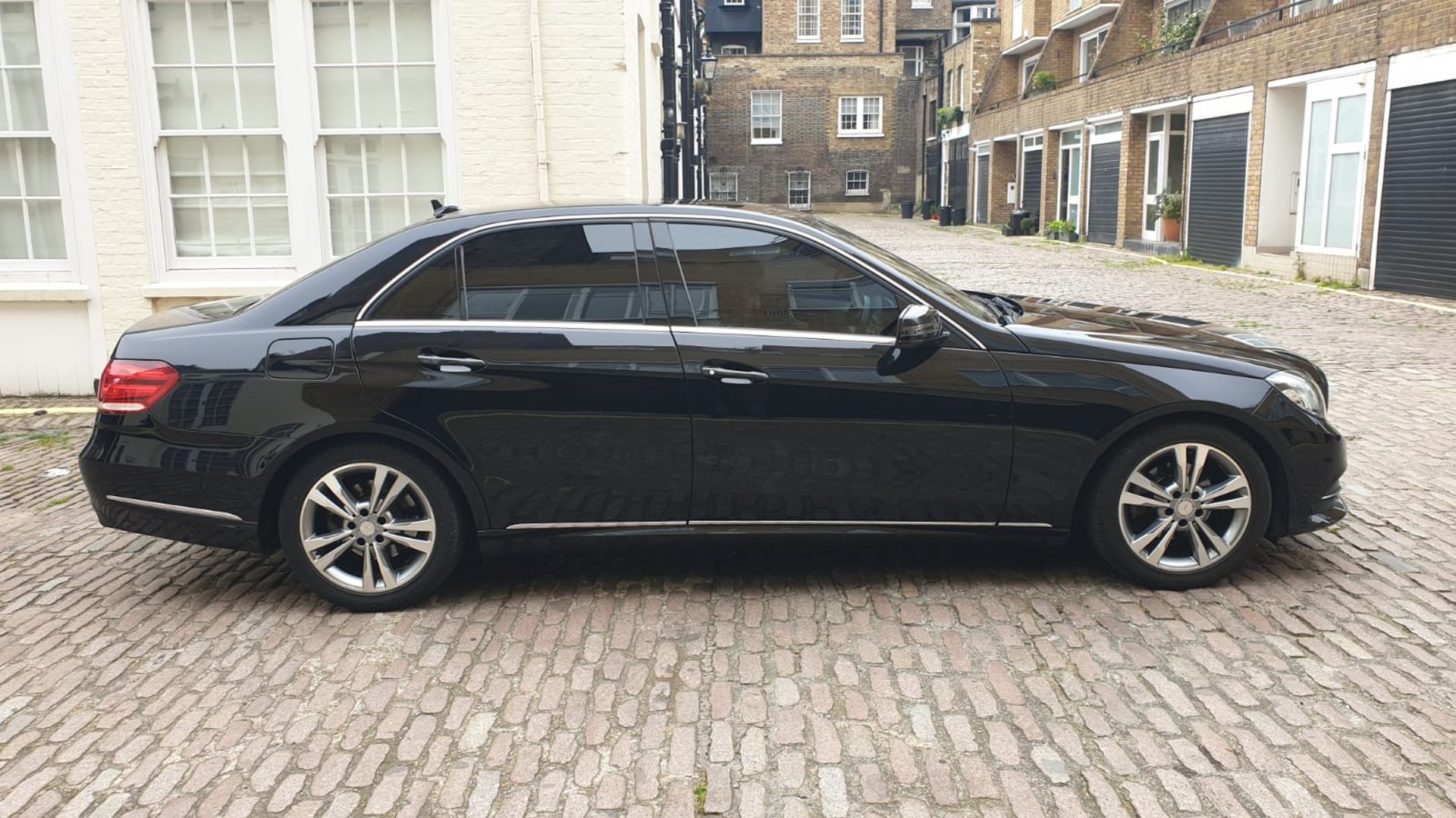 2013/13 REG MERCEDES-BENZ E220 SE CDI AUTO 2.2 DIESEL BLACK 4 DOOR SALOON *NO VAT*