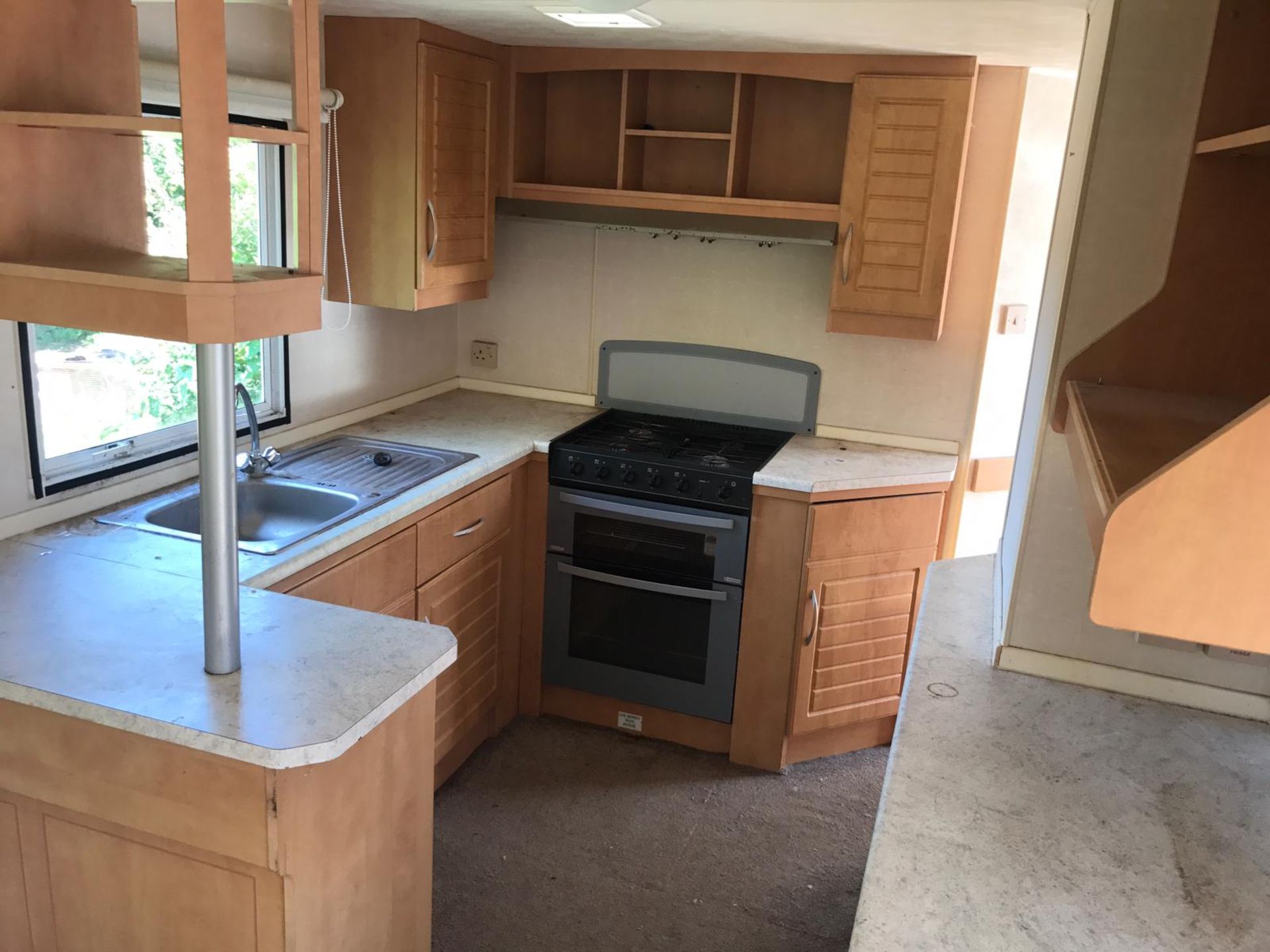 STATIC CARAVAN / MOBILE HOME - TO BE REMOVED WITHIN 5 DAYS, NO RESERVE! *NO VAT* - Image 7 of 18