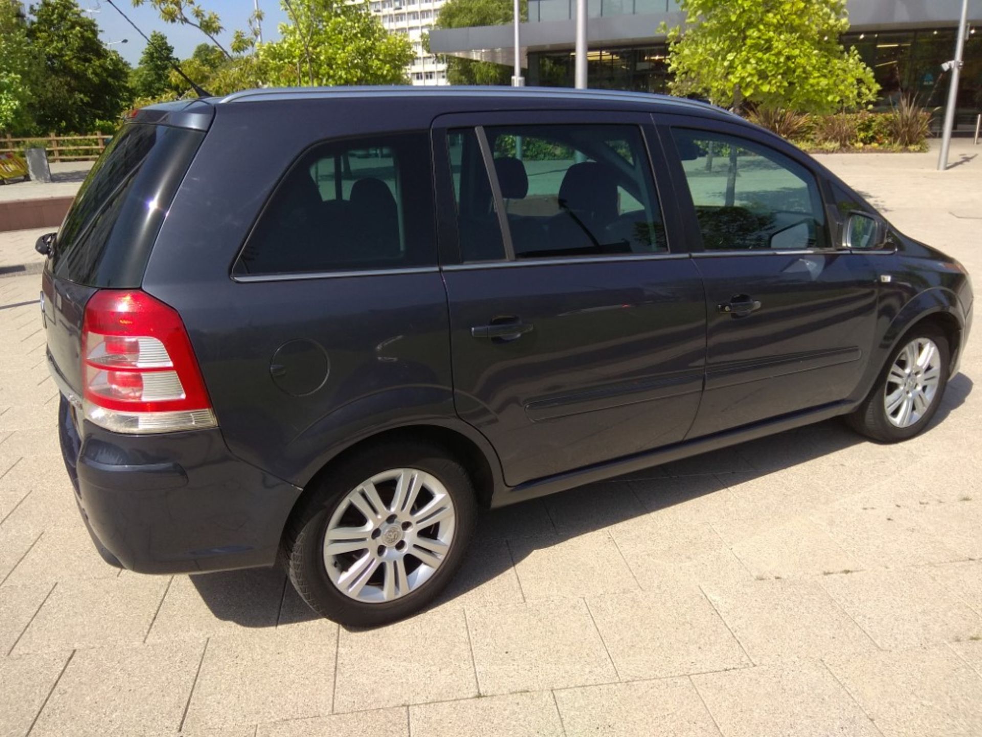 2010/60 REG VAUXHALL ZAFIRA ELITE 1.9 CDTI DIESEL (150BHP) AUTOMATIC*** NO VAT *** - Image 11 of 18