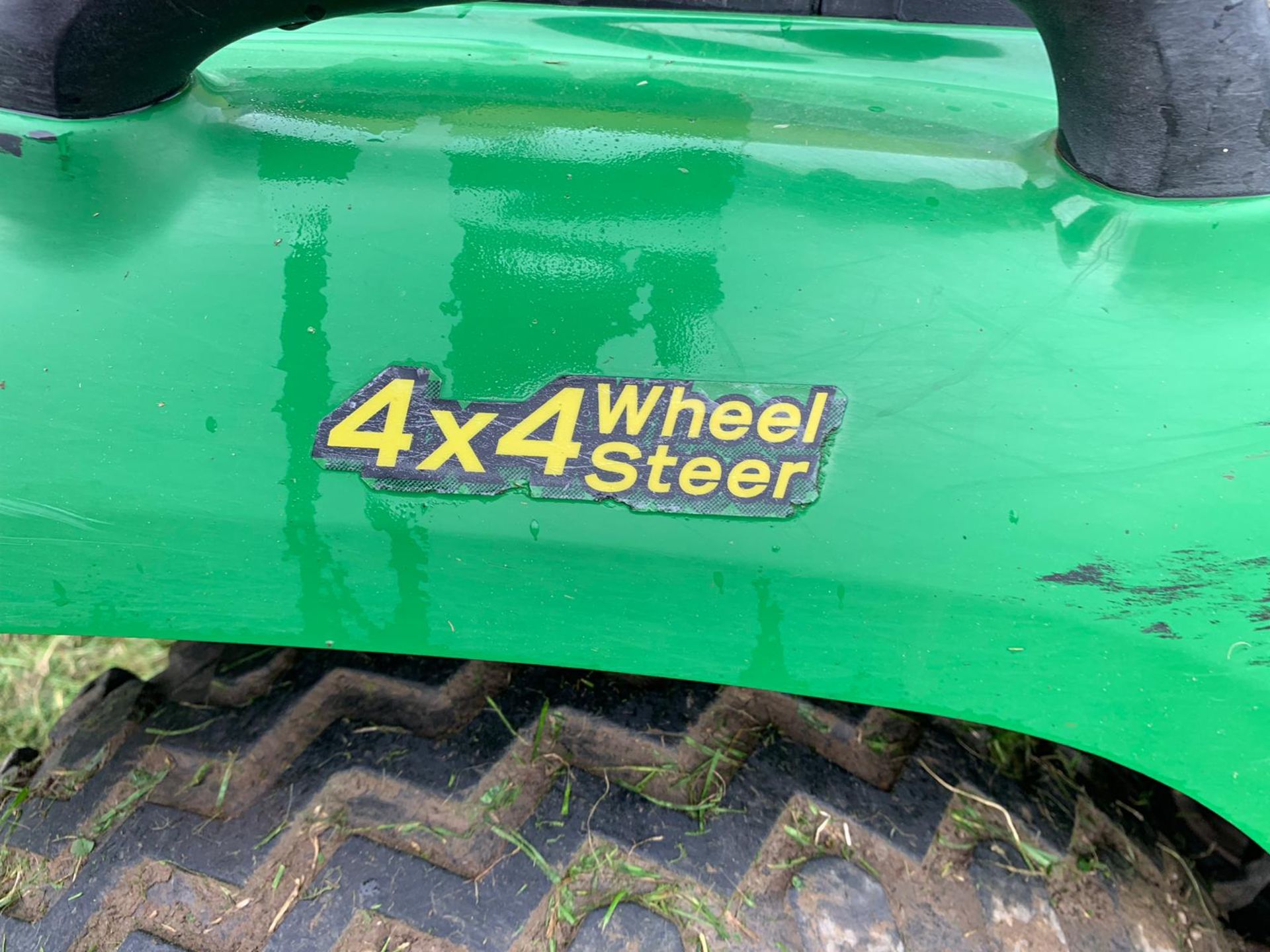 2011/11 REG JOHN DEERE X749 ULTIMATE 4X4 WHEEL STEER RIDE ON LAWN MOWER *PLUS VAT* - Image 11 of 13