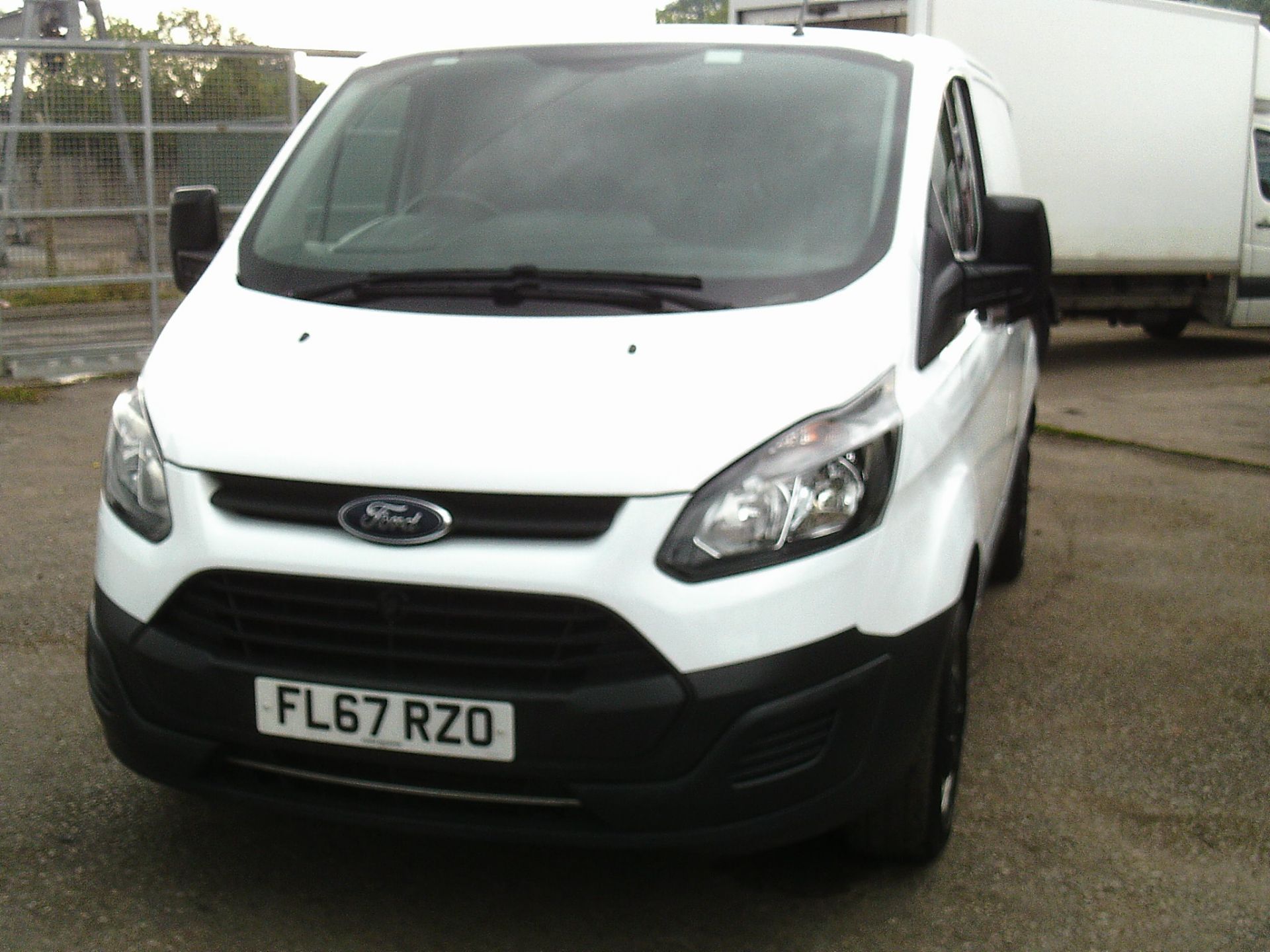 201767 REG FORD TRANSIT CUSTOM 290 SWB 2.0 DIESEL EURO 6 PANEL VAN, SHOWING 1 FORMER KEEPER - Image 3 of 12