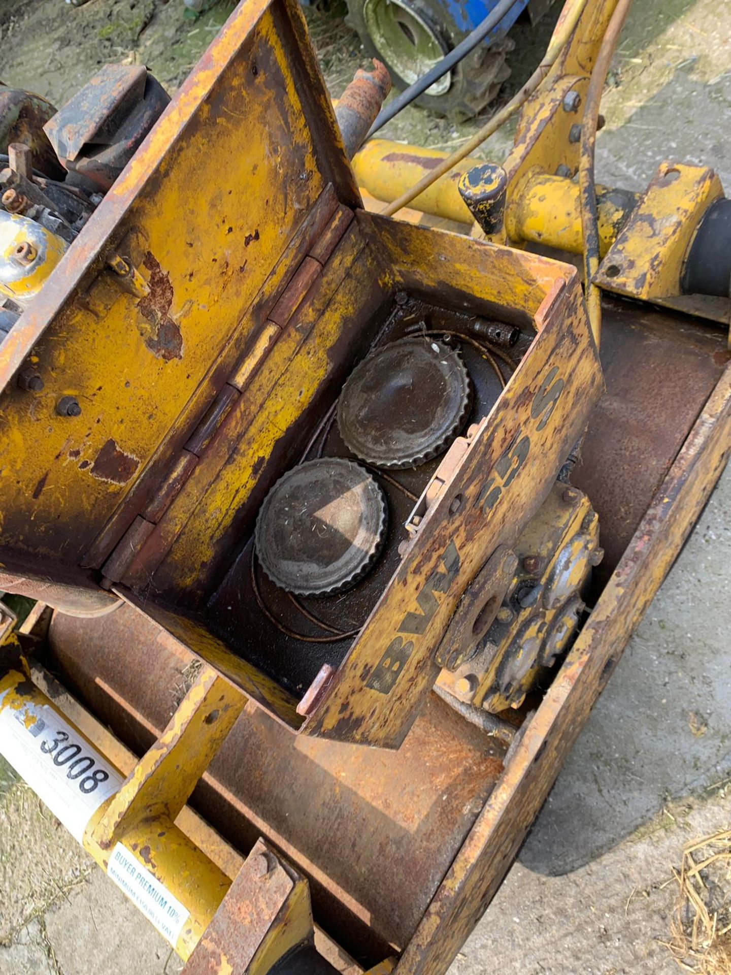 YEAR 1980 BOMAG BW 65 S WALK BEHIND TWIN DRUM ROLLER *PLUS VAT* - Image 4 of 6