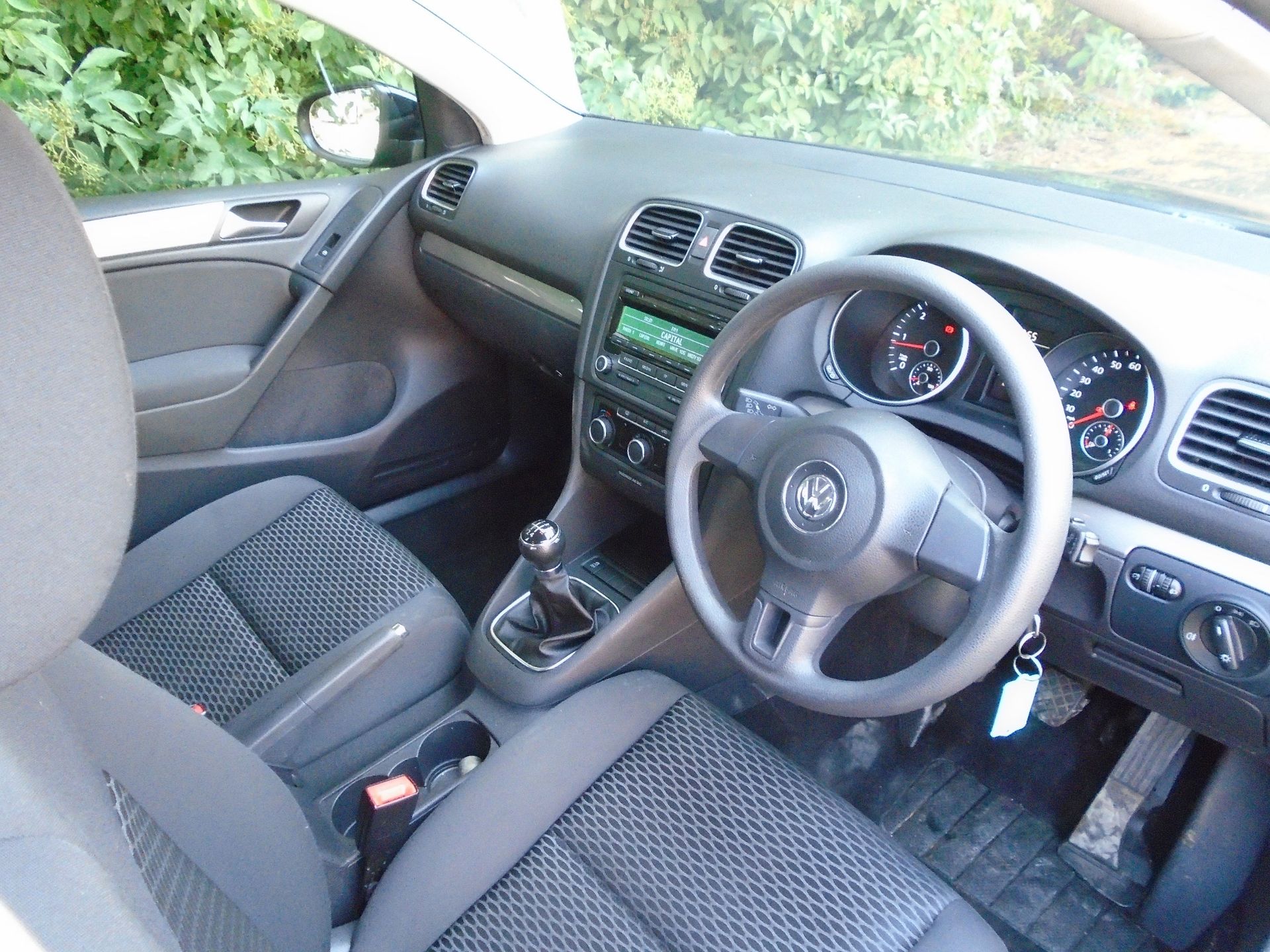 2012/62 REG VOLKSWAGEN GOLF S TDI 1.6 DIESEL 5 DOOR HATCHBACK, SHOWING 3 FORMER KEEPERS *NO VAT* - Image 7 of 8