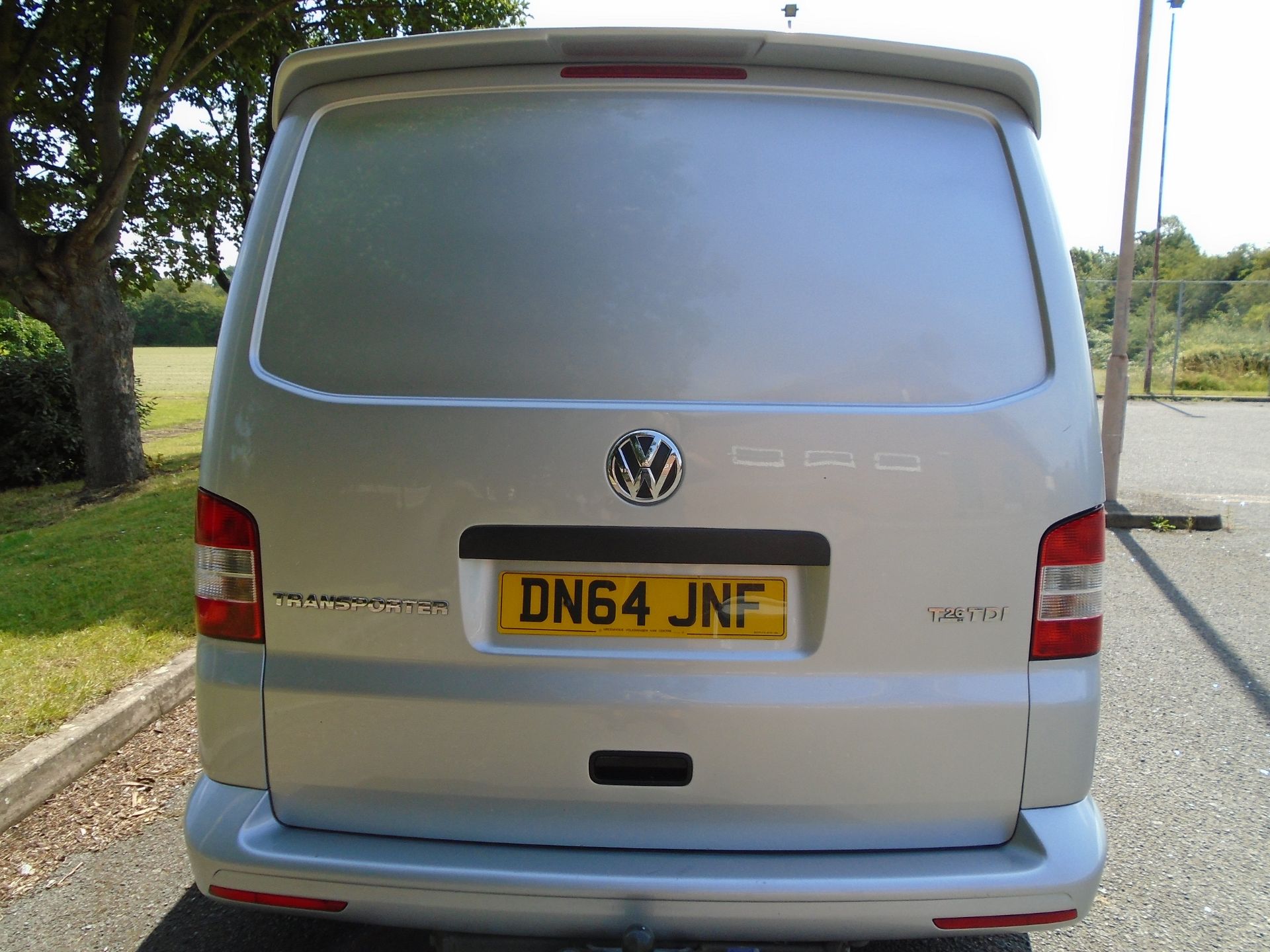 2015/64 REG VOLKSWAGEN TRANSPORTER T26 STARTLINE 84 BHP 2.0 DIESEL VAN, SHOWING 1 FORMER KEEPER - Image 5 of 9