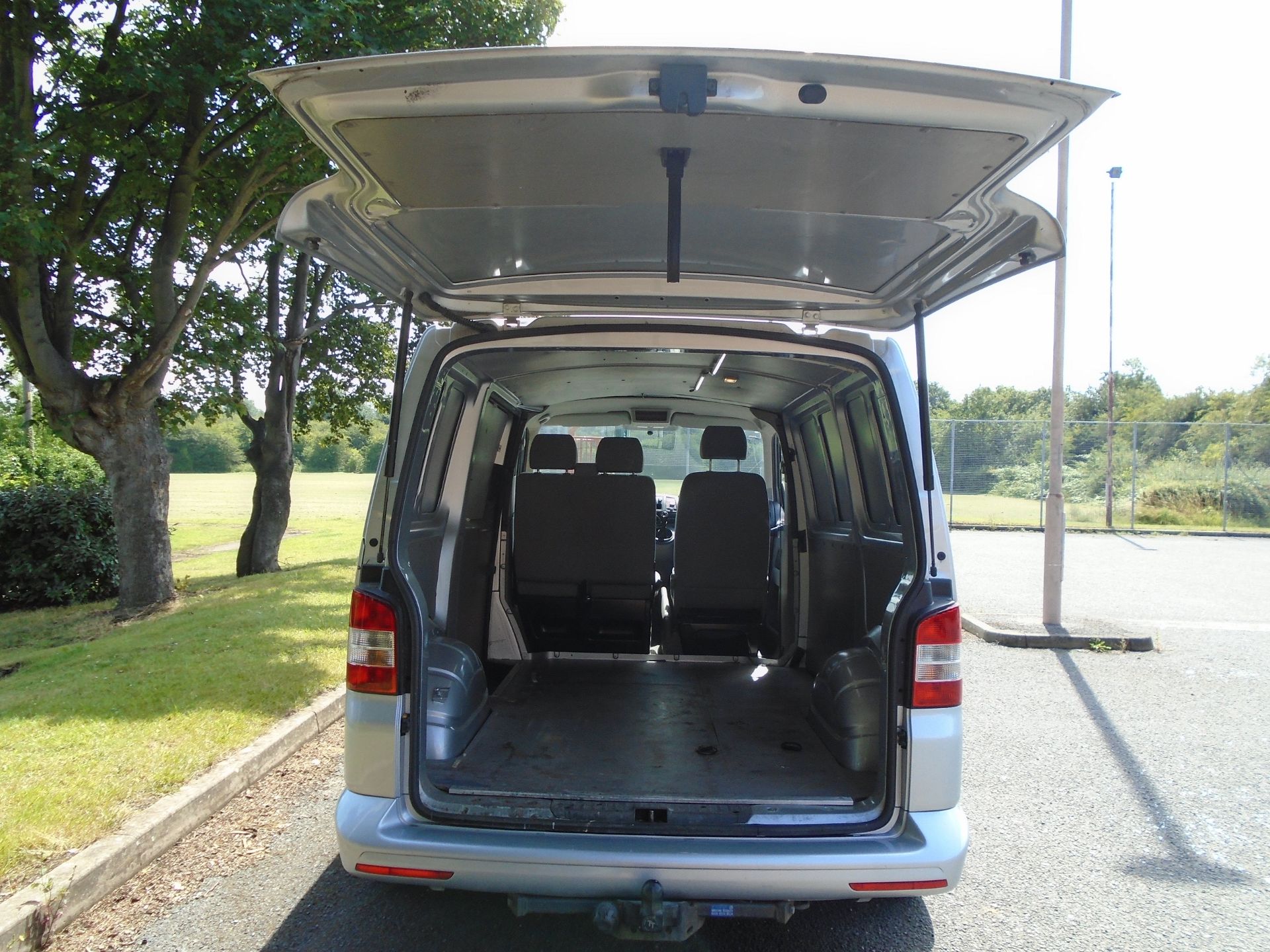 2015/64 REG VOLKSWAGEN TRANSPORTER T26 STARTLINE 84 BHP 2.0 DIESEL VAN, SHOWING 1 FORMER KEEPER - Image 7 of 9